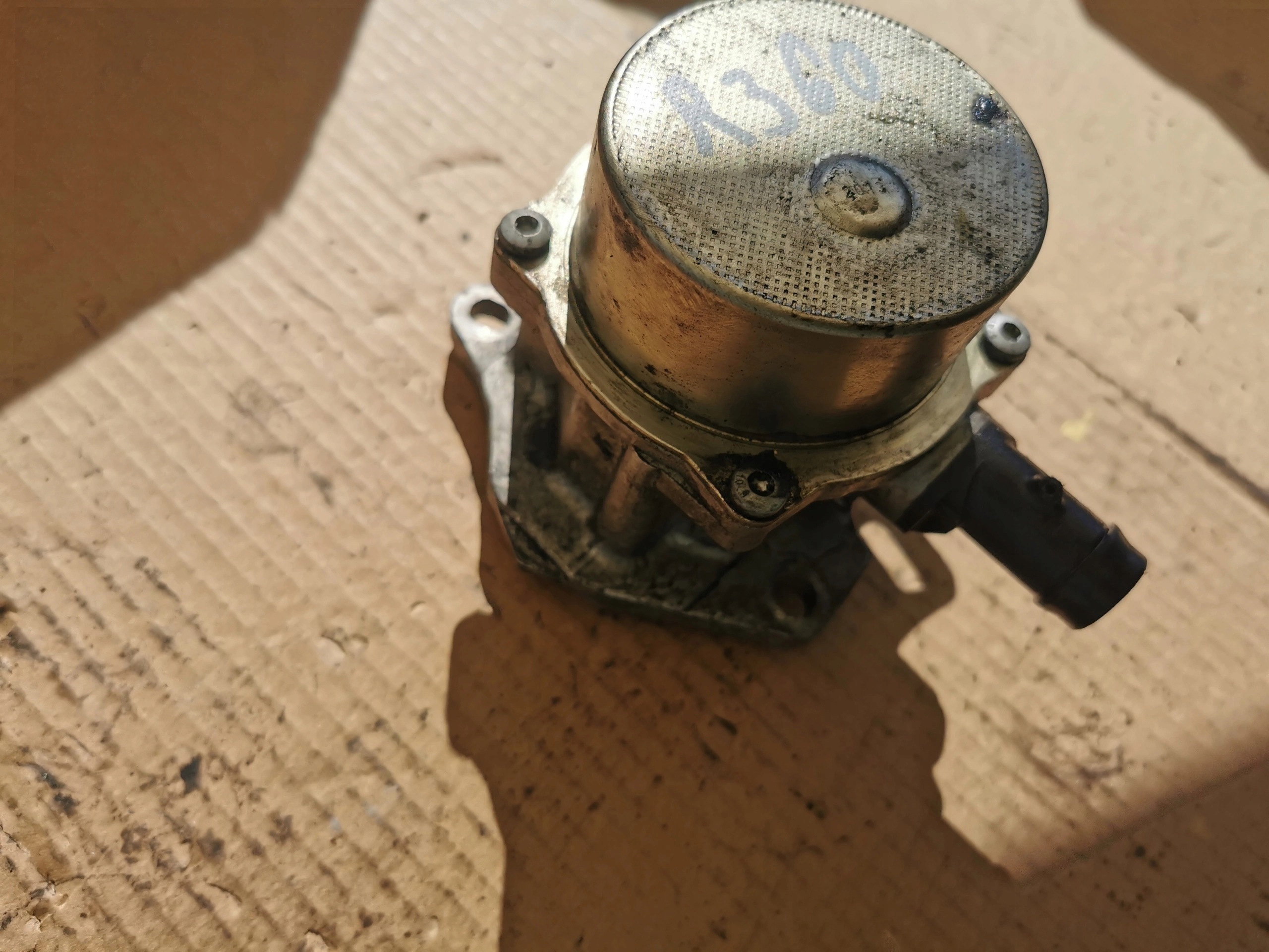 Bomba de vacío OEM 146505272R para Mercedes-Benz Clase A image 7
