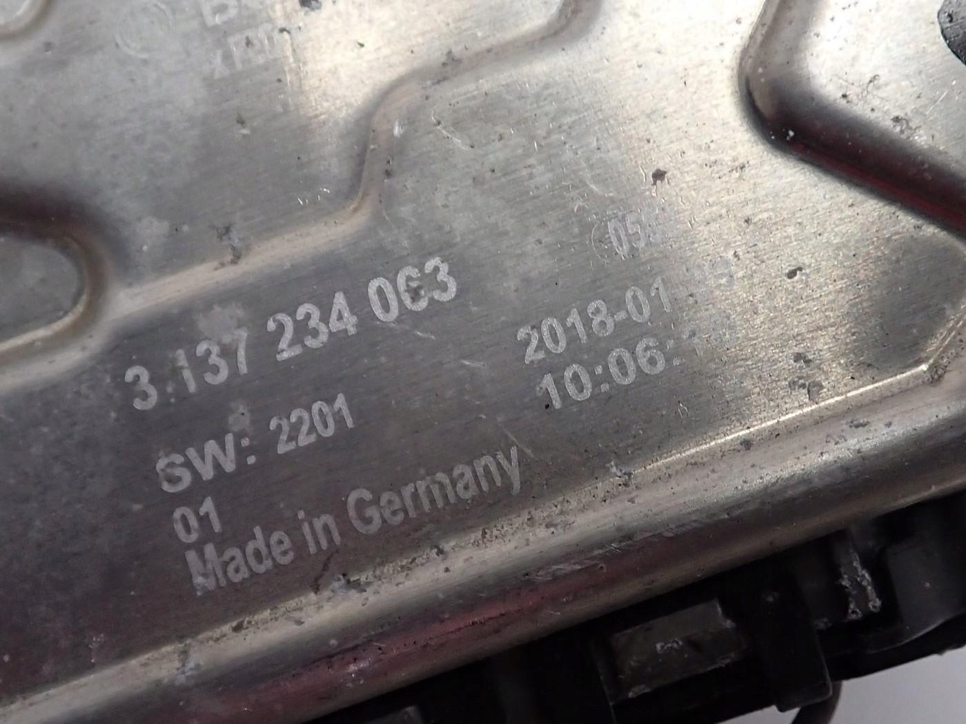 Peça original Mercedes-Benz OE 3137234063 usada image 3