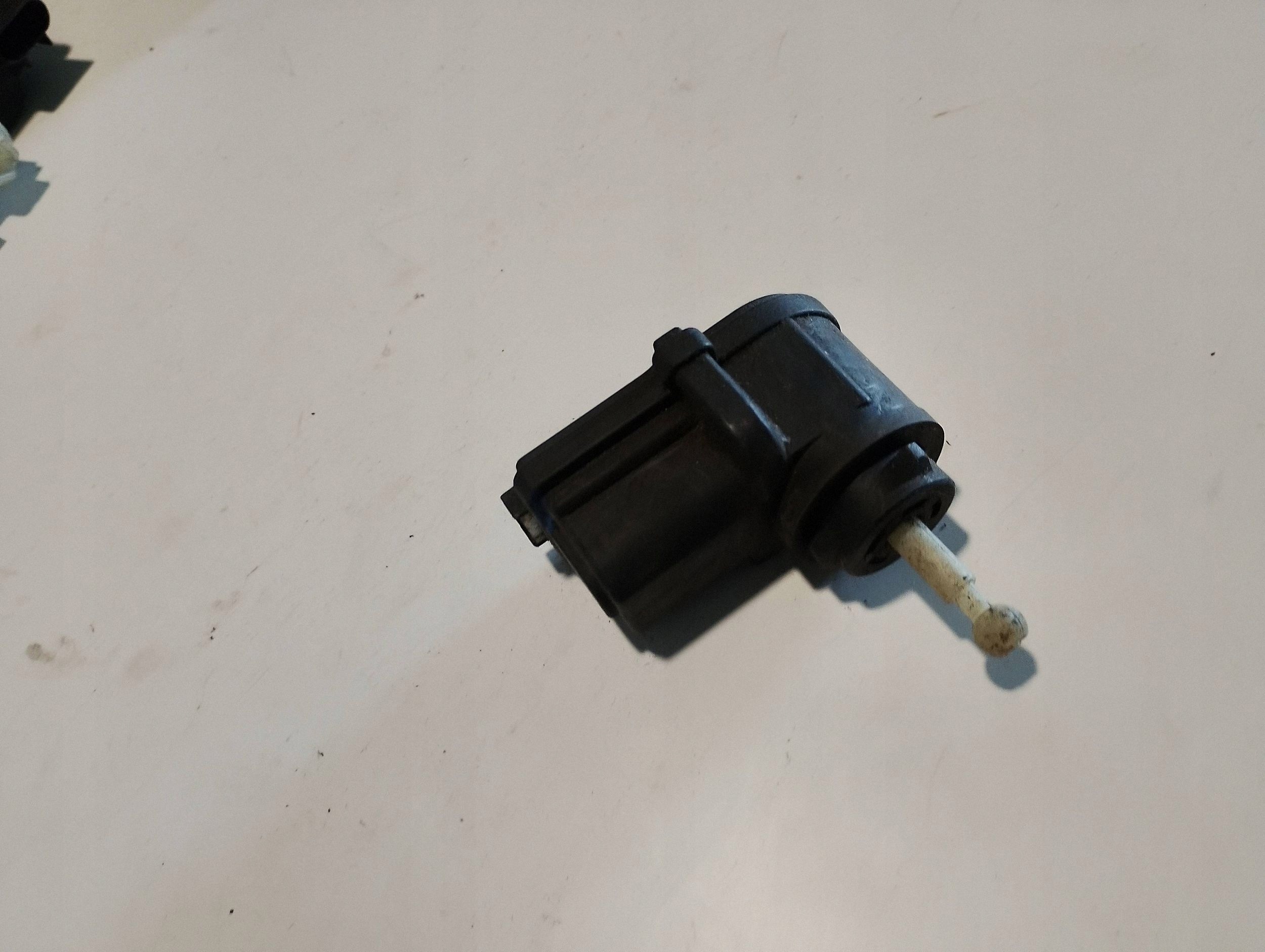 Phare gauche Seat Leon I OEM 1J0941295B image 3
