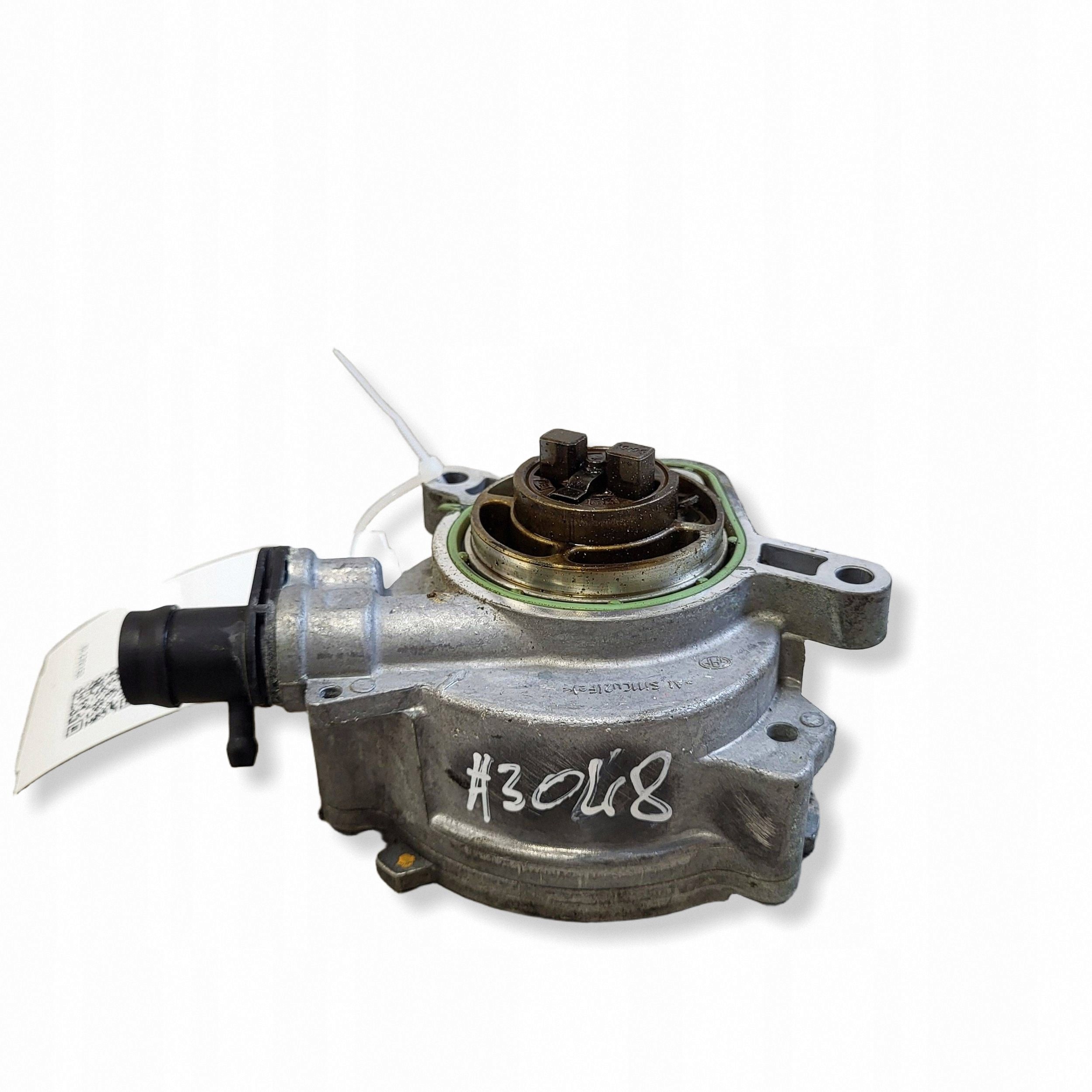 Bomba de vácuo Nissan OEM A2820900005 - Usada image 4