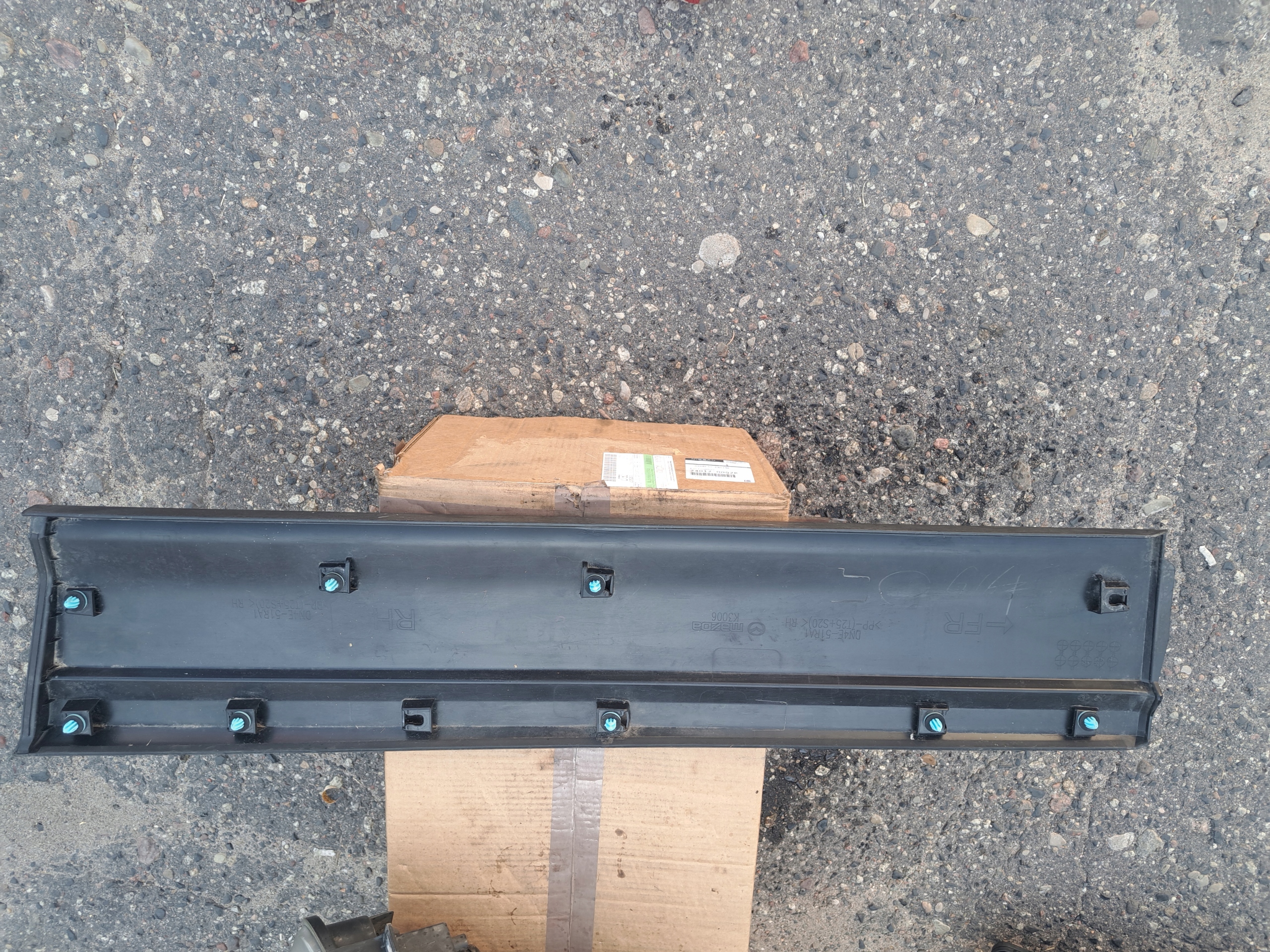 Mazda MX-30 2021 Oikea Etuoven Lista DN4E-51RA1