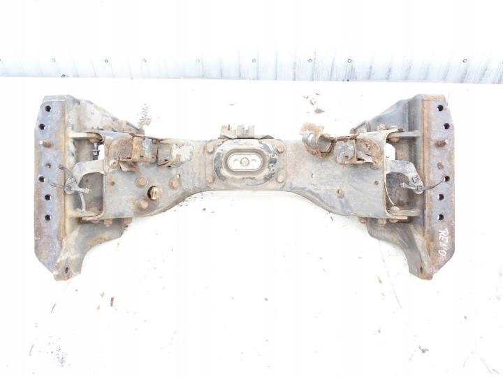Moottorin kannatinpalkki Renault Trucks Premium 2 km