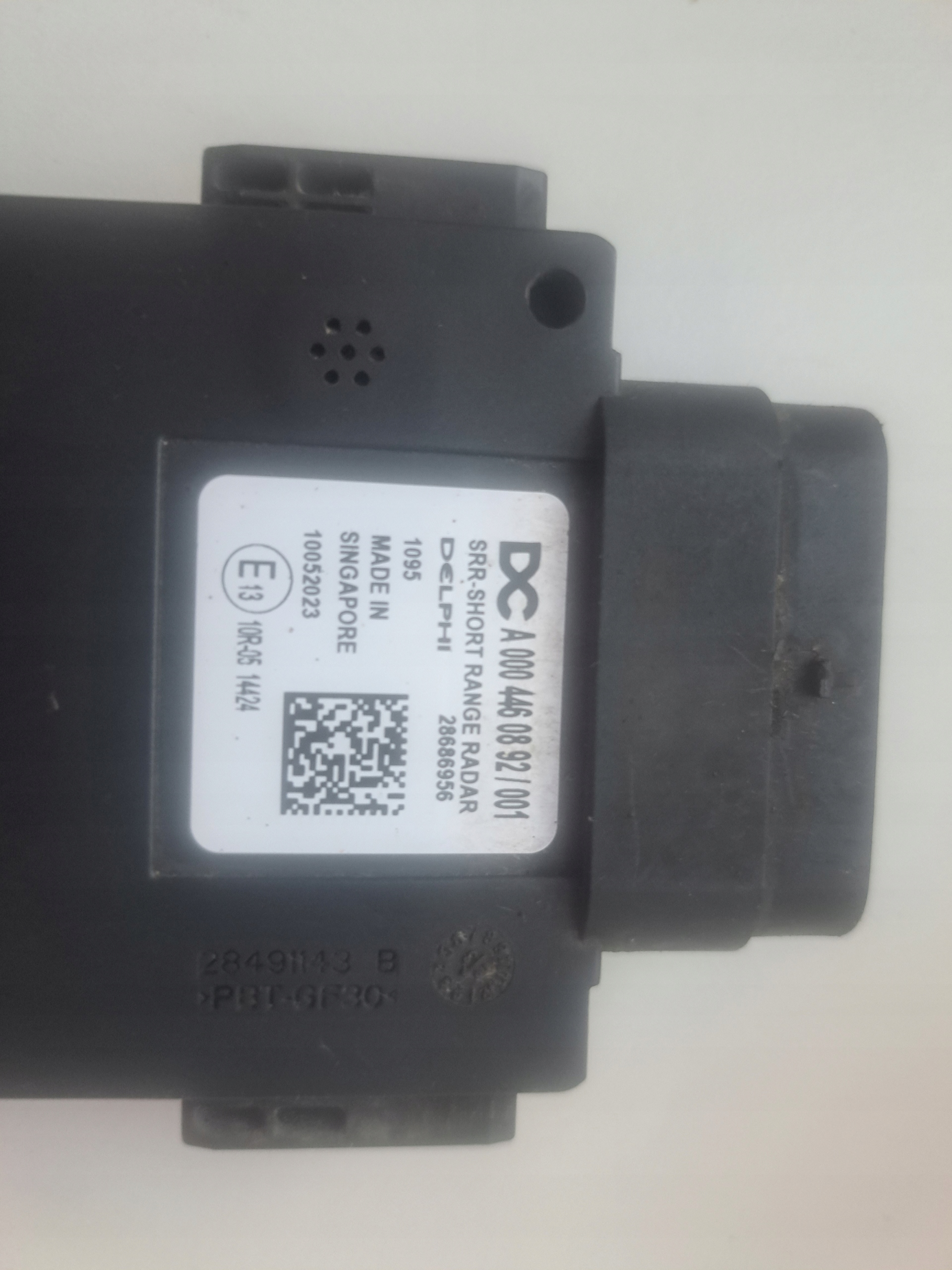 Mercedes Actros Atego tutkasensori OEM A0004460892