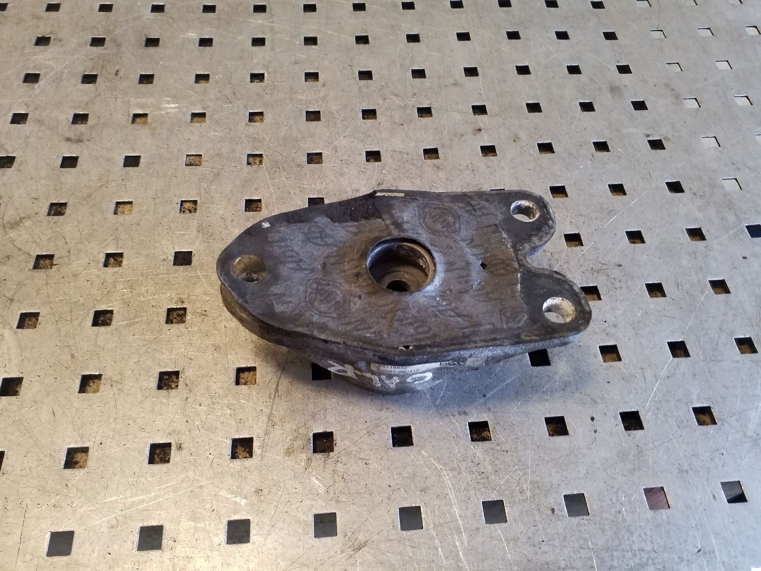 Para-choque amortecedor traseiro OEM 056791706 image 3