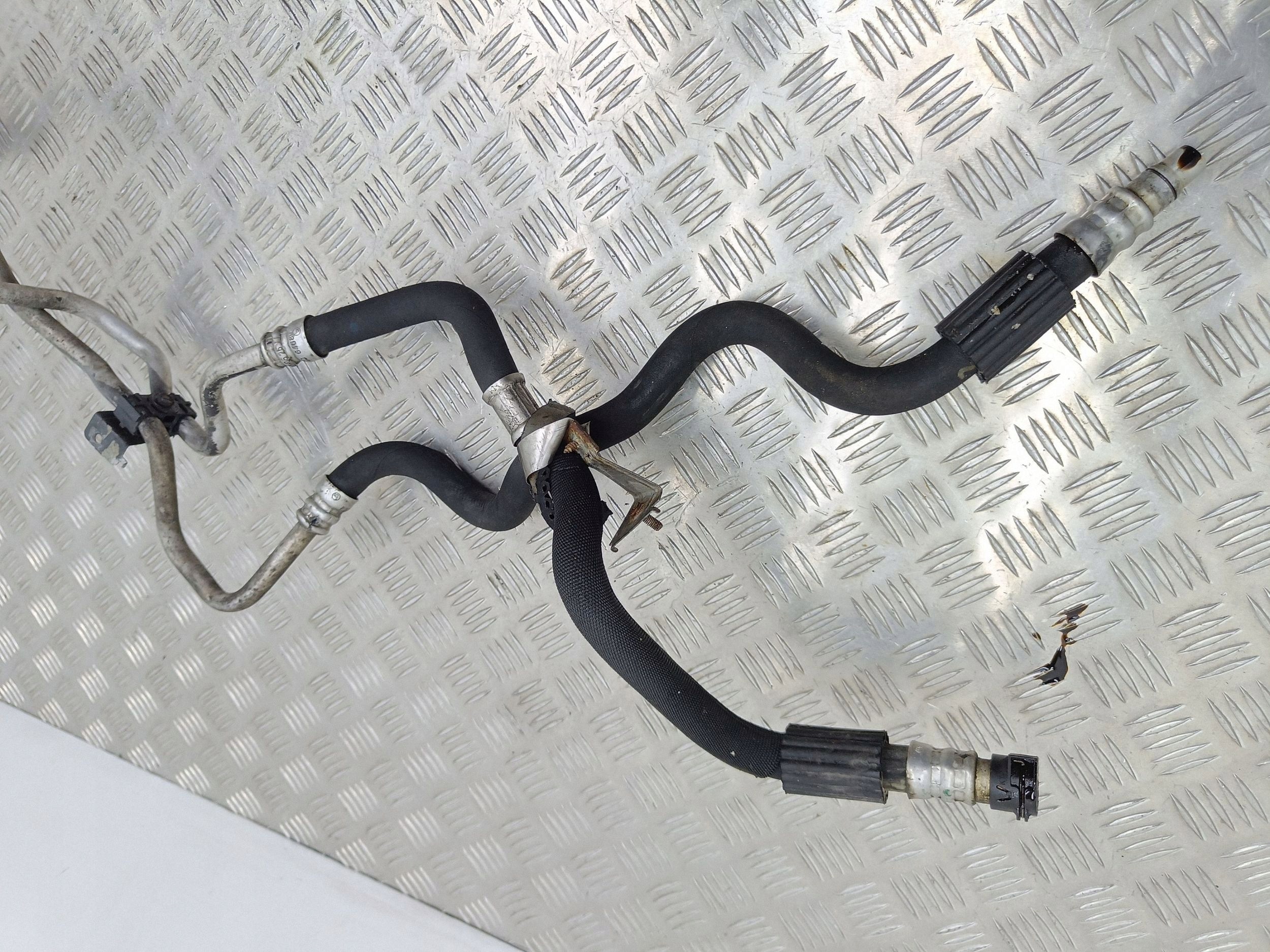 Mangueira do arrefecedor de óleo OEM 7576397 BMW X5 E70 X6 E71 image 6
