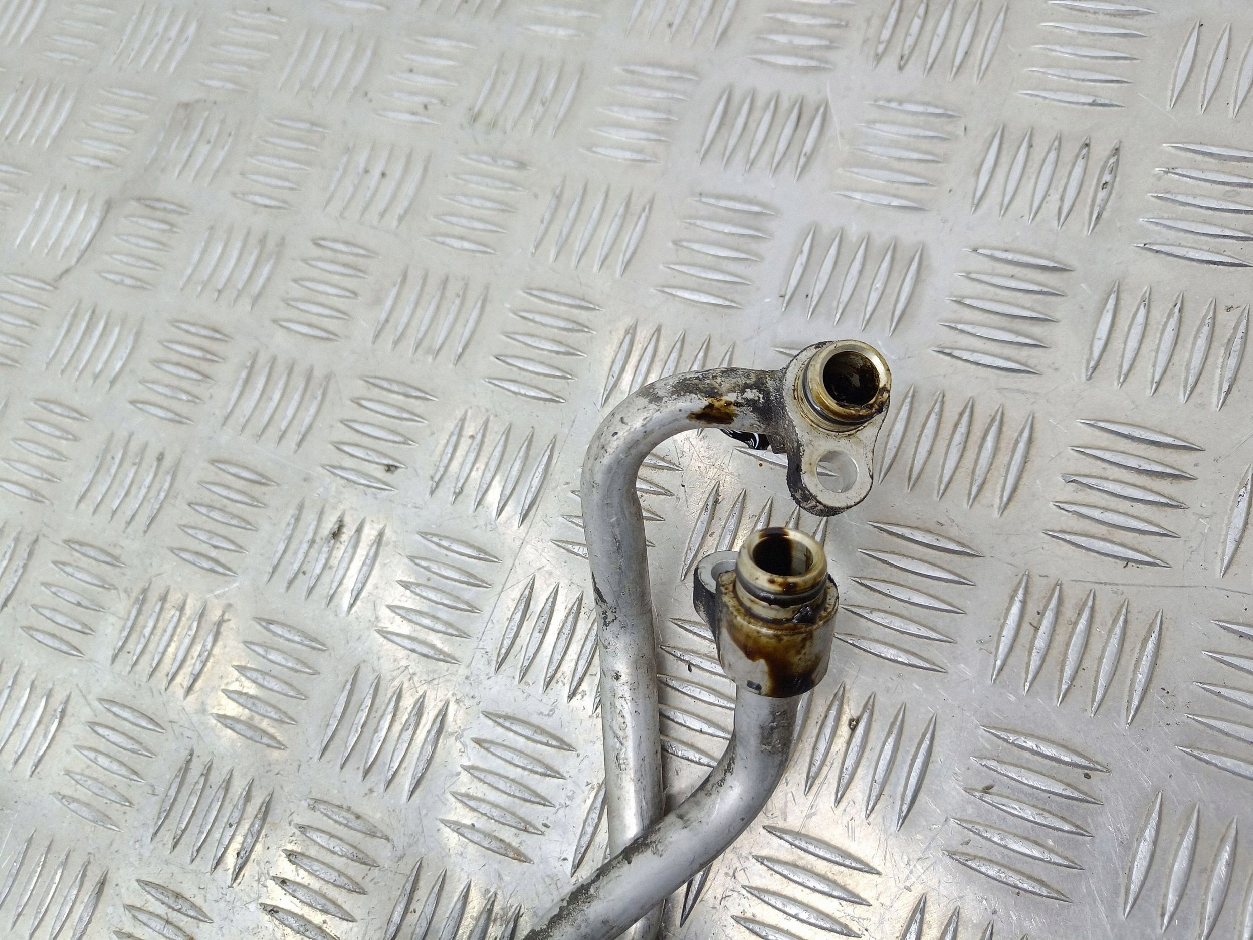Mangueira do arrefecedor de óleo OEM 7576397 BMW X5 E70 X6 E71 image 10