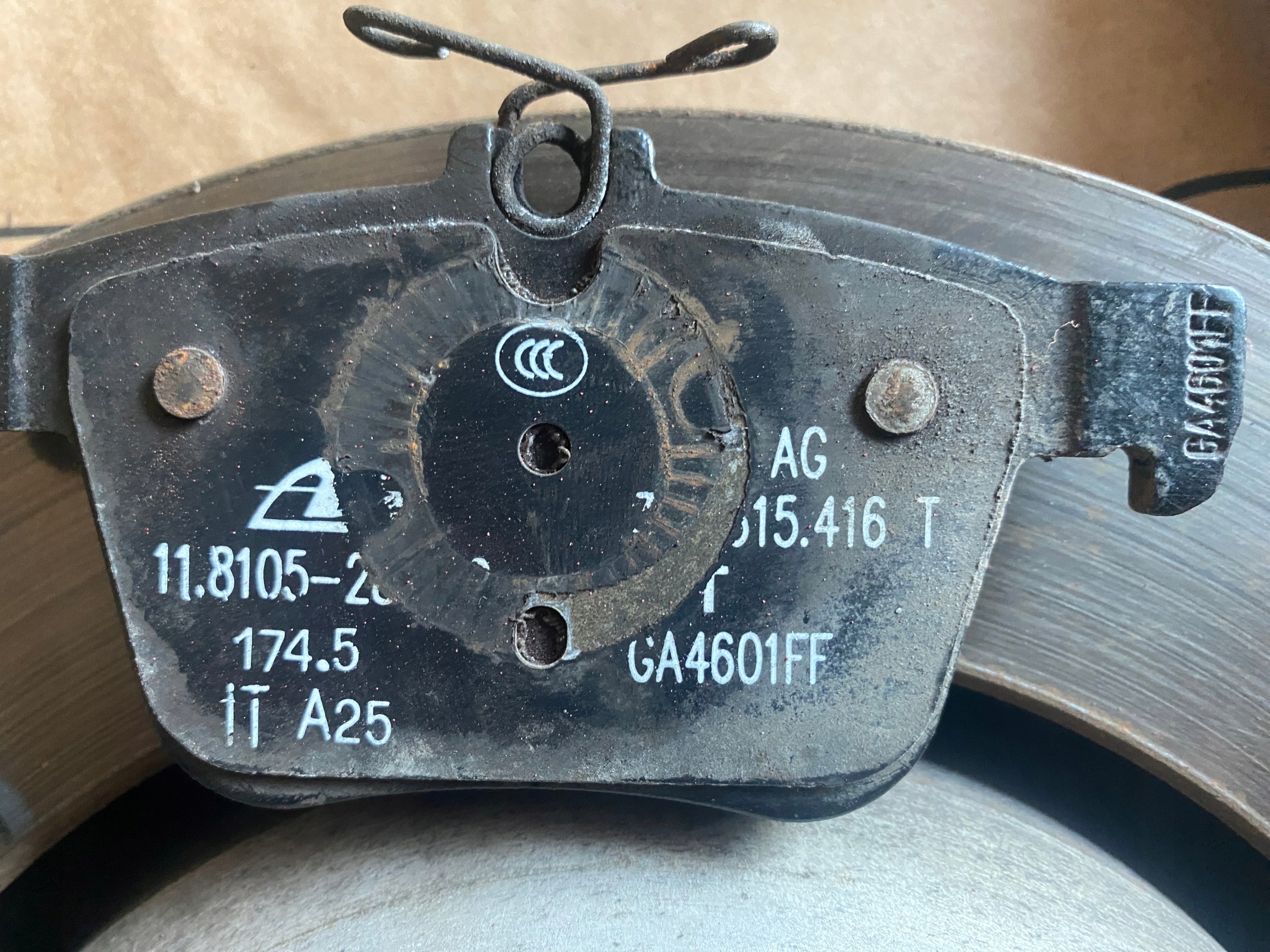 Discos de freno traseros CUPRA LEON 23r OEM 5Q0615601E image 4