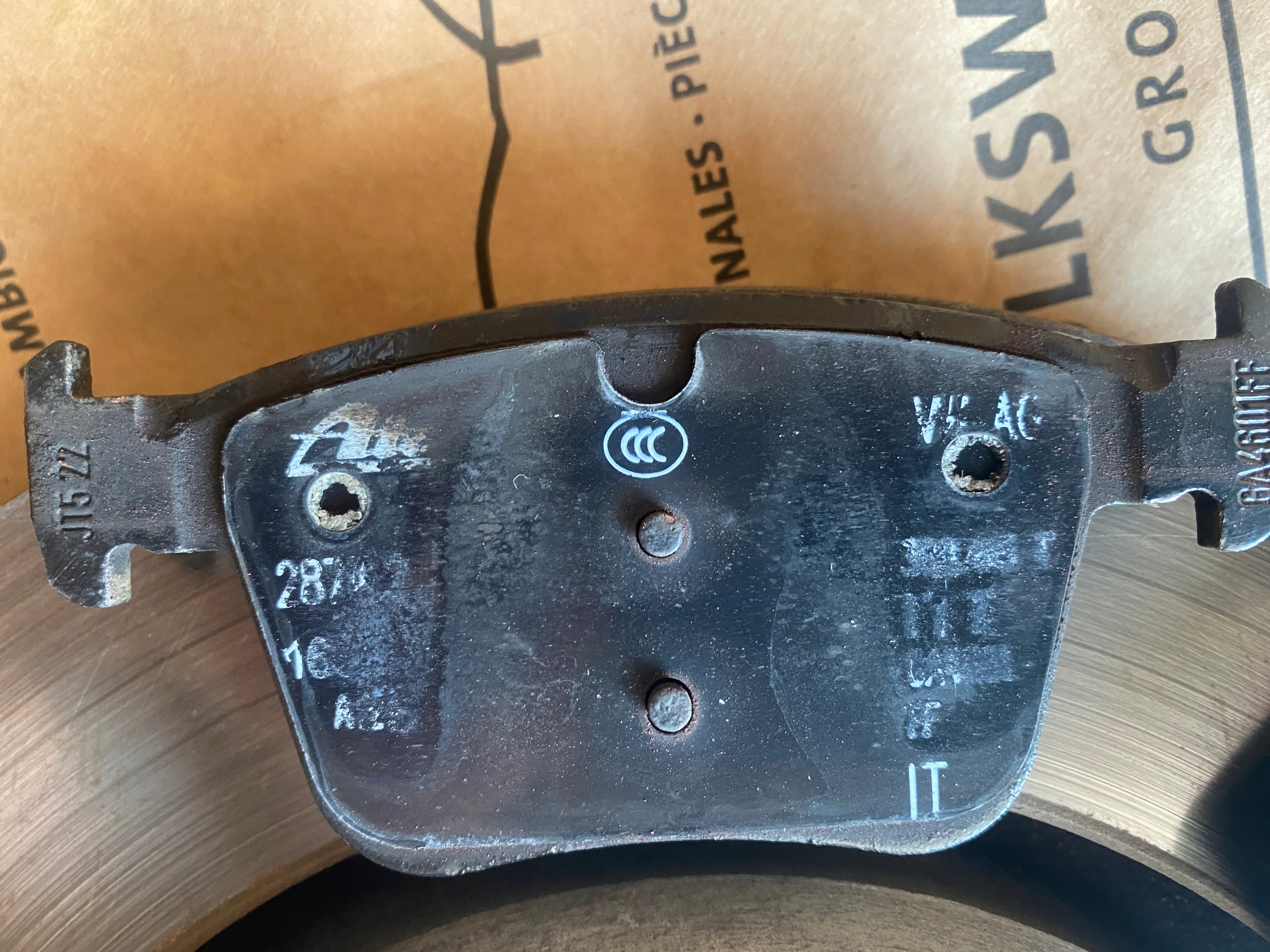 Discos de freno traseros CUPRA LEON 23r OEM 5Q0615601E image 6