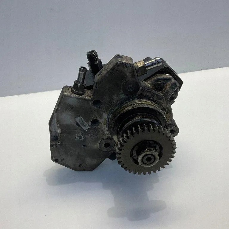 Högtrycksinsprutningspump Chrysler 300 2008 OEM A6420700501 image 5