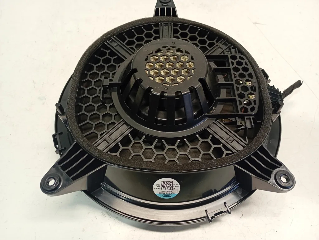 Subwoofer OEM 8V0035412B pour Audi A3 8V Berline image 4