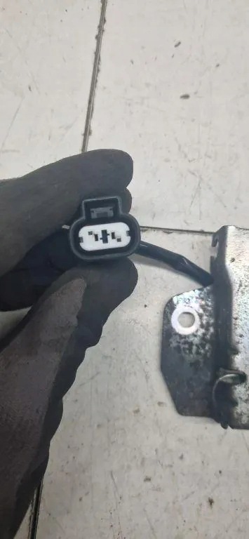 Fecho capô Mitsubishi ASX OEM 092M30 - Usado image 3