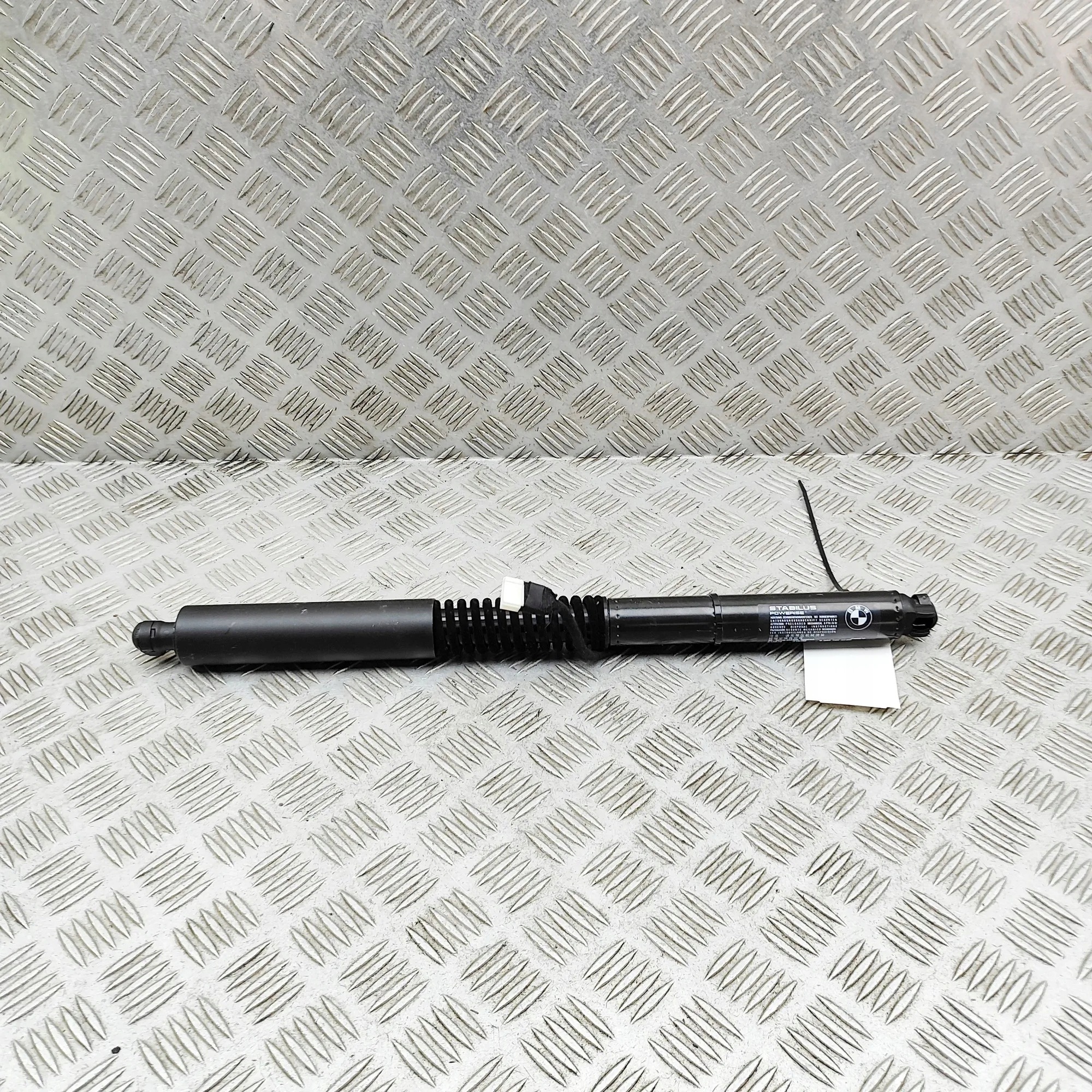 BMW X3 G01 F97 Heckklappenaktuator links OEM 9482795 image 3