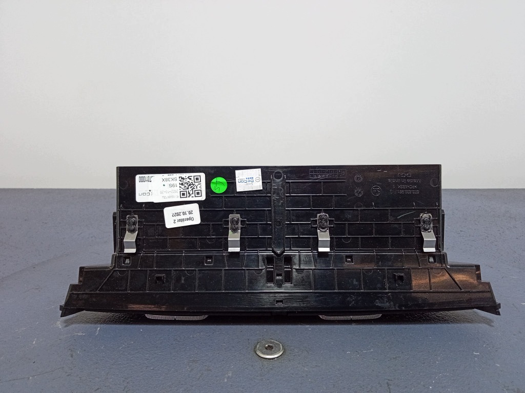 Voor midden luchtrooster OEM 5E3820951F image 4