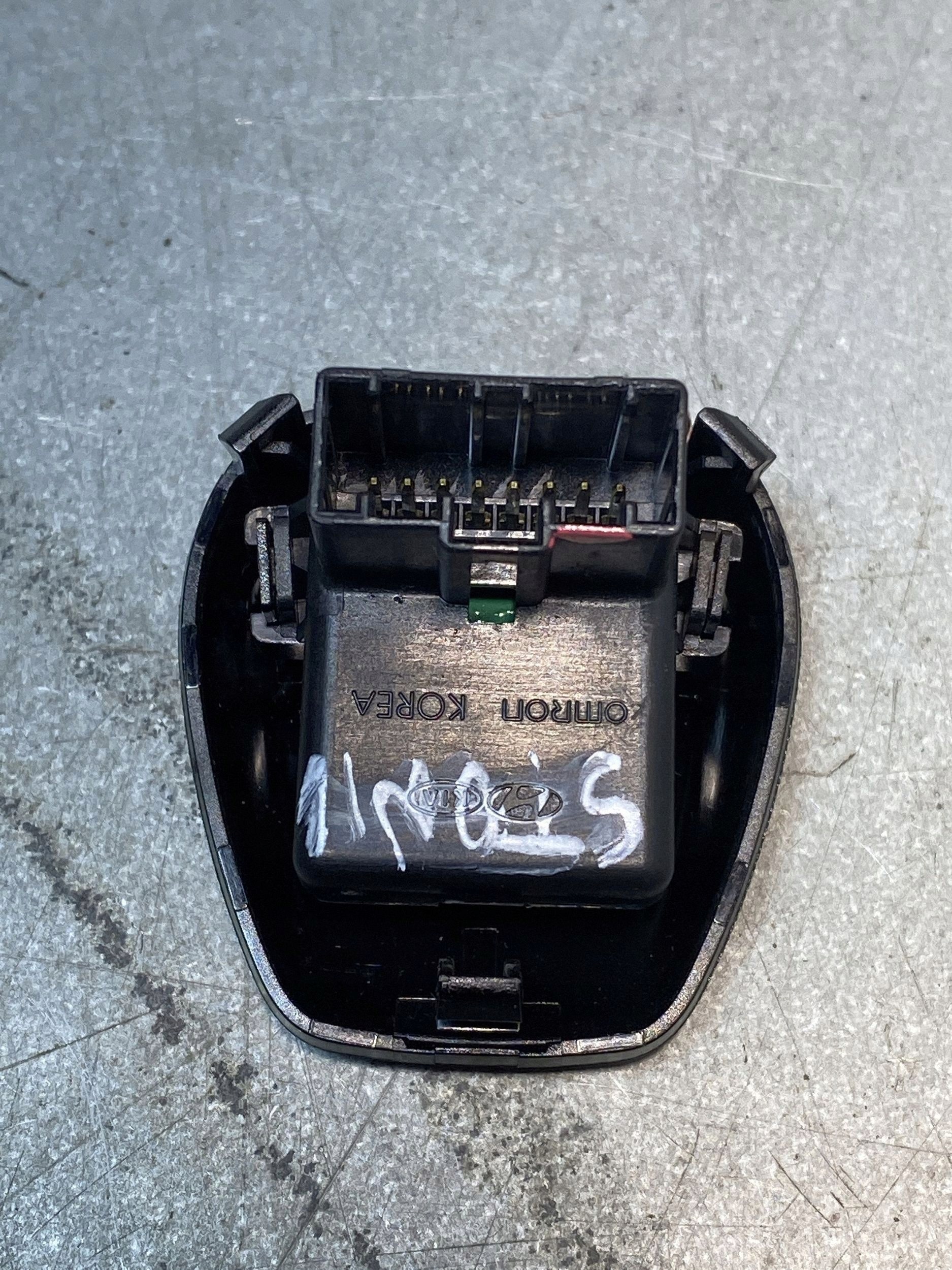 Sensor solar Kia OE OEM FBZ18011 - Usado image 4