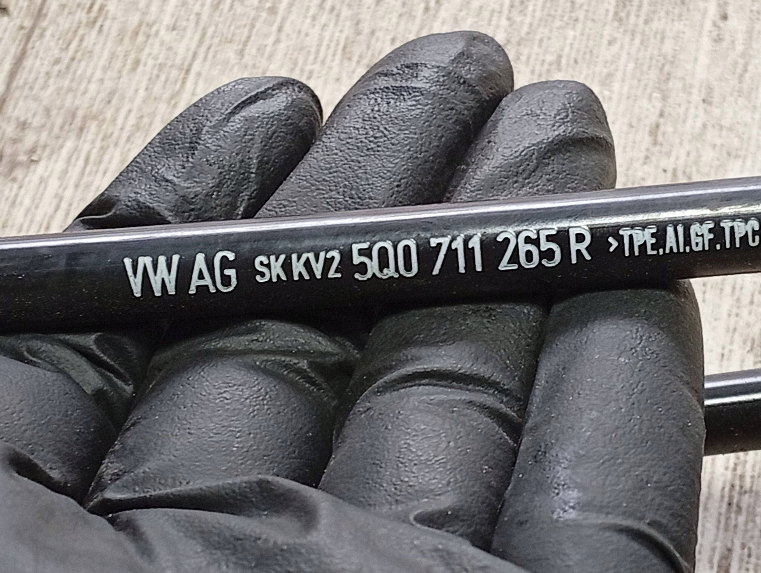 Schalthebel OEM 5Q0711061F für Seat Arona 2018 image 7