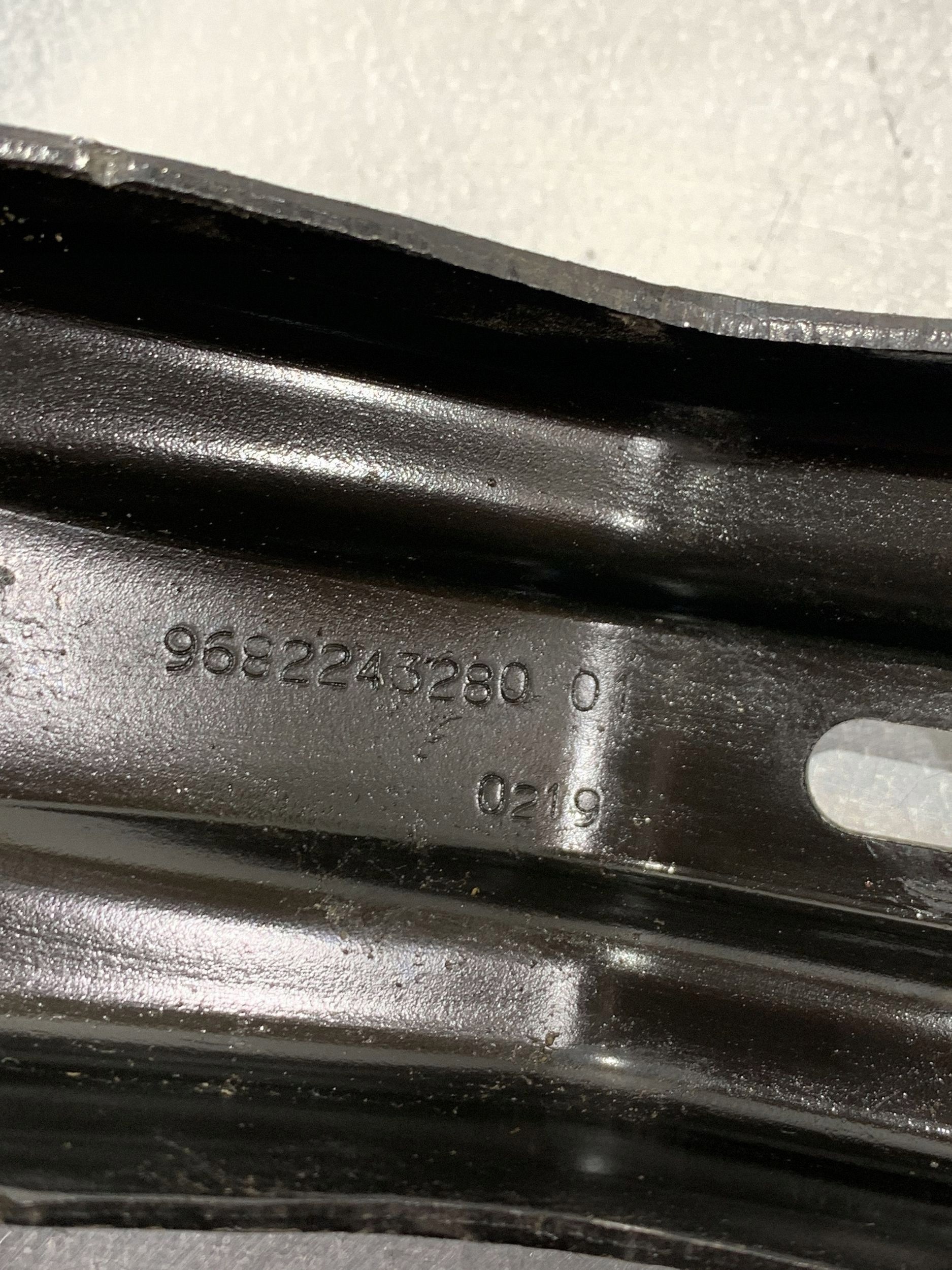 Peugeot 508 framstabilisatorfäste OEM 9682243280 image 3