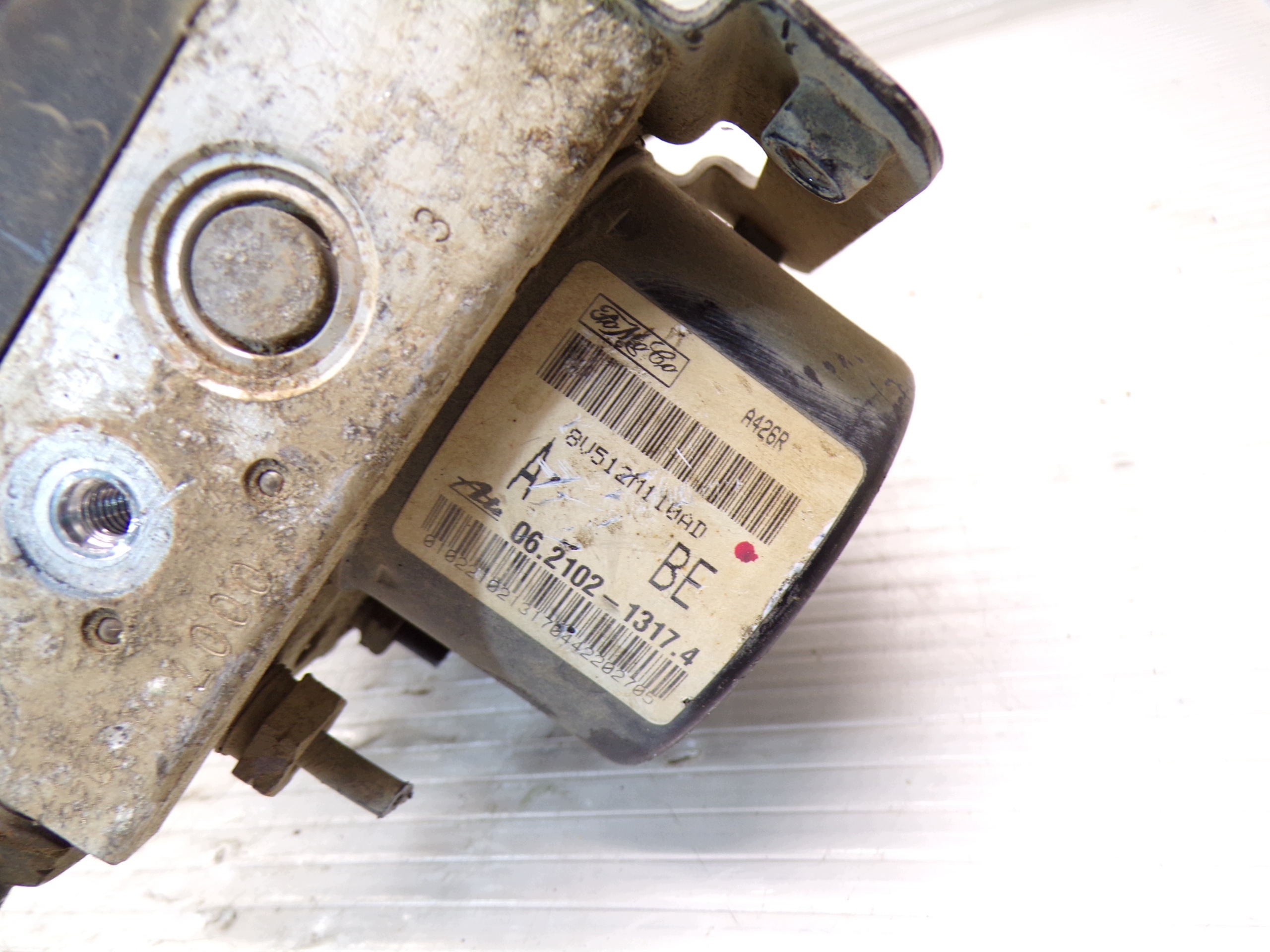 Pompe ABS OEM 8V512M110AD pour Ford Fiesta MK7 image 4