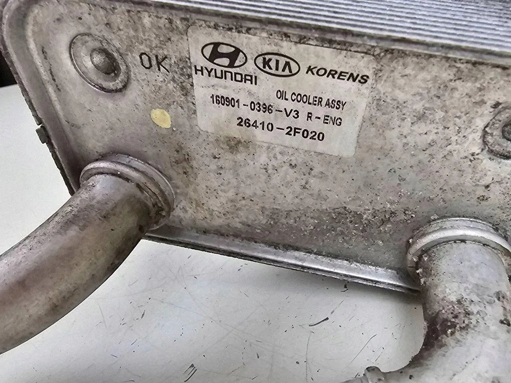 Oljefilterhus Hyundai ix35 2017 OEM 264102F000 image 3