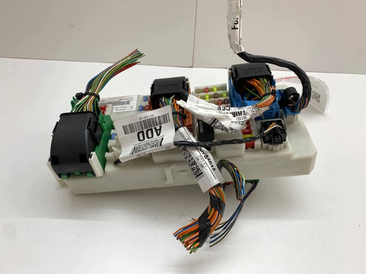 BCM-moduuli OEM 7M5T-14A073-JG Ford Kuga MK1:lle
