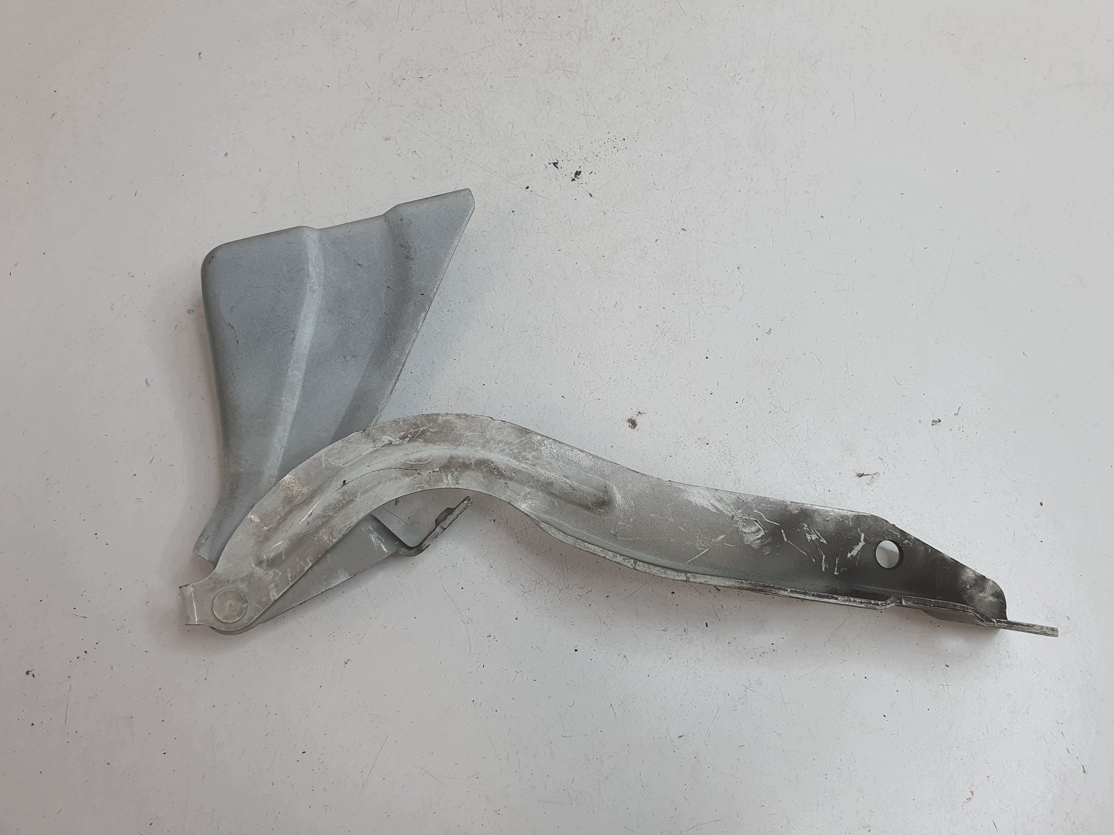 OEM 654002708R Oikea Konepeltisarana Renault Kadjar