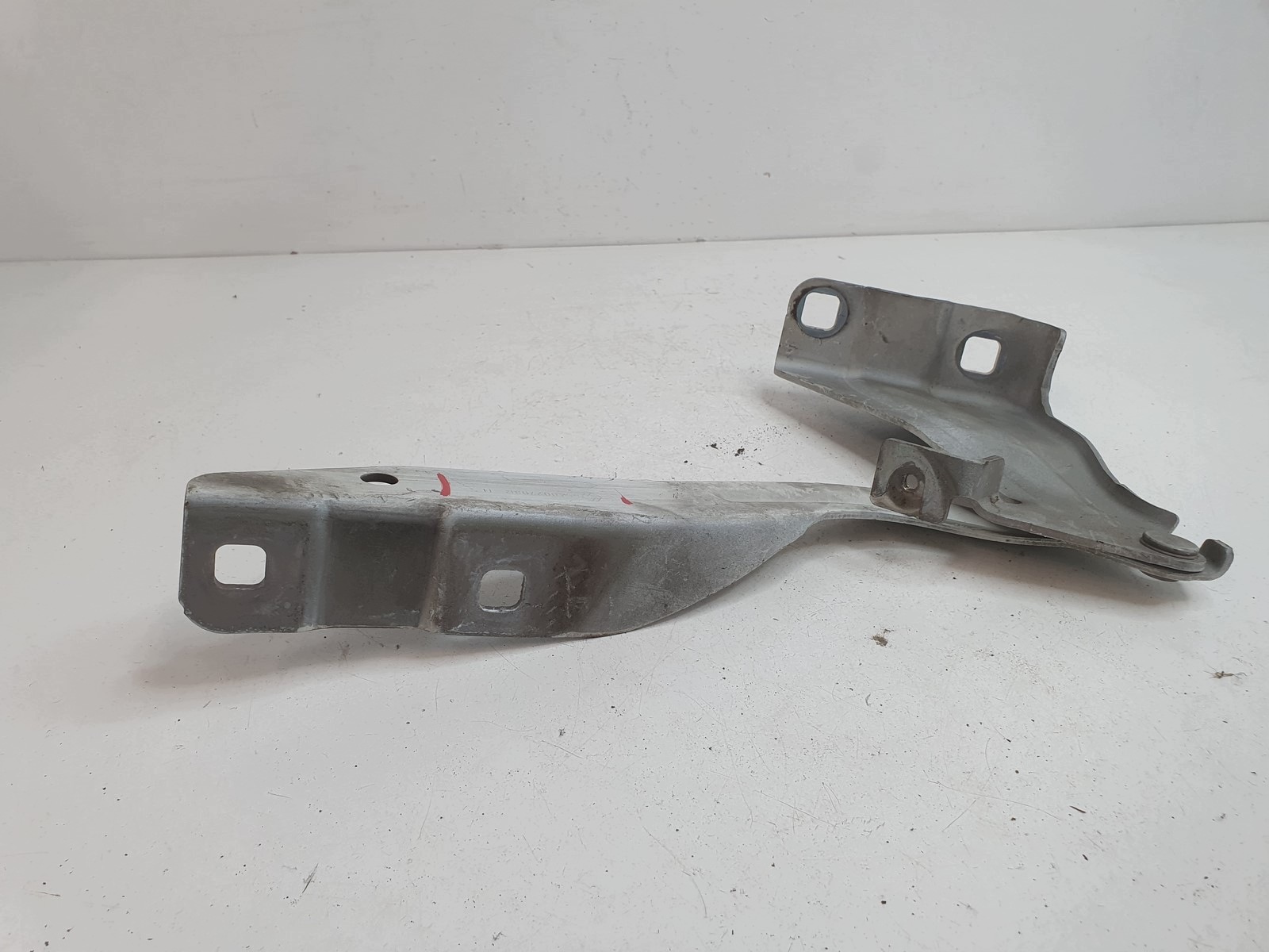 Bisagra de Capó Derecha OEM 654002708R Renault Kadjar image 3