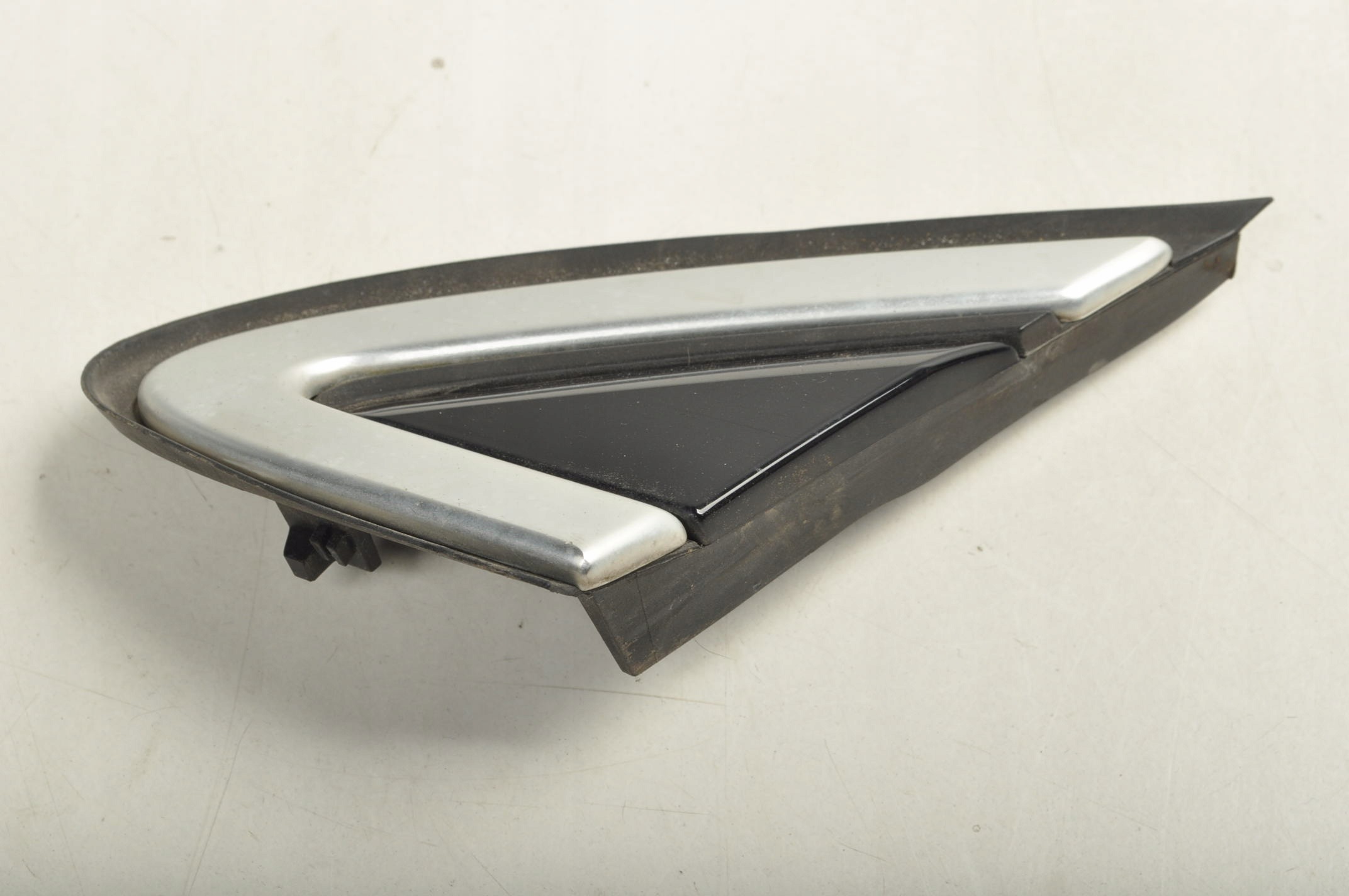 OEM 31416473 Voor-Linker Spatbord Driehoek