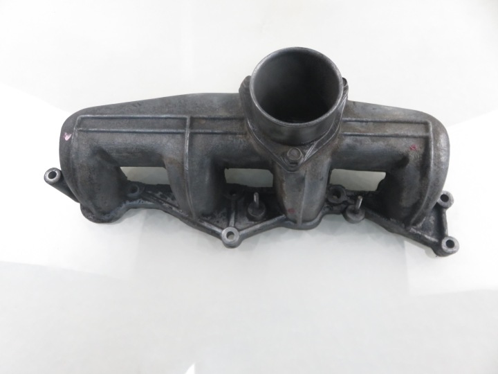 Ansaugkrümmer KIA K2700 2.7