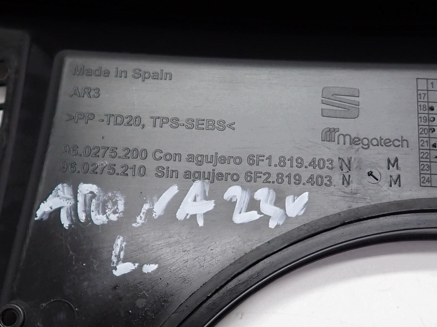 Junta de parabrisas OEM 6F1819404M para SEAT ARONA image 8