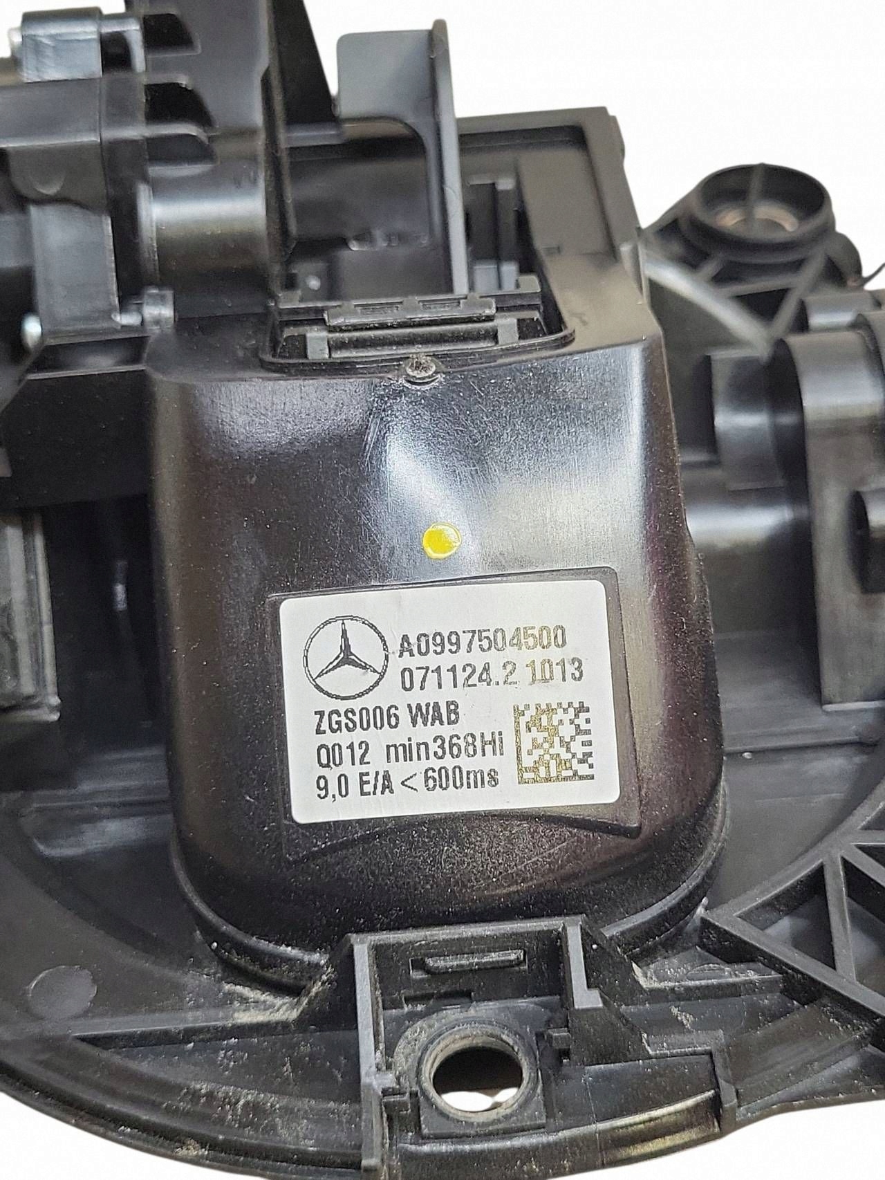 Mercedes EQE 300 Kofferraumschloss-Emblem OEM A0997504500 image 8