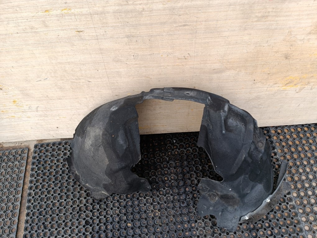 Arco de Roda Dianteiro Esquerdo Audi A5 8T OEM 8T0821171H image 2