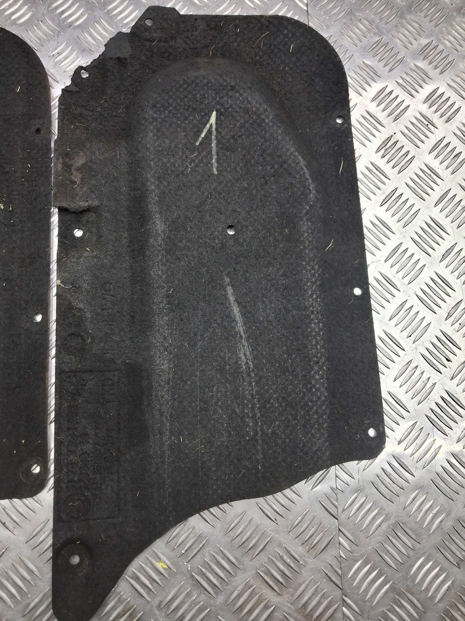 Pakoputken lämpösuoja OEM 7265262 BMW 5 F10/F11