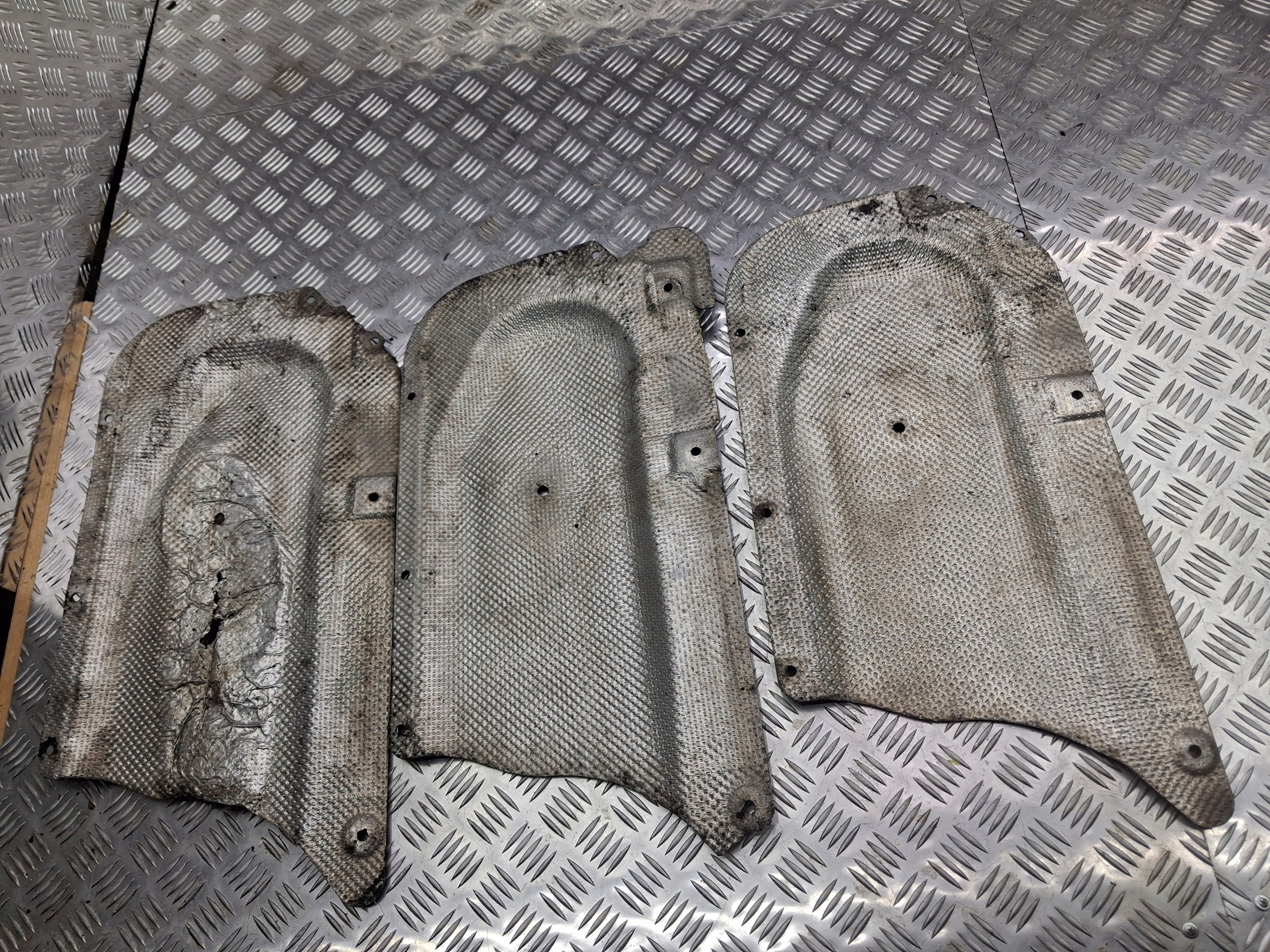 Protector térmico escape OEM 7265262 BMW 5 F10/F11 image 6
