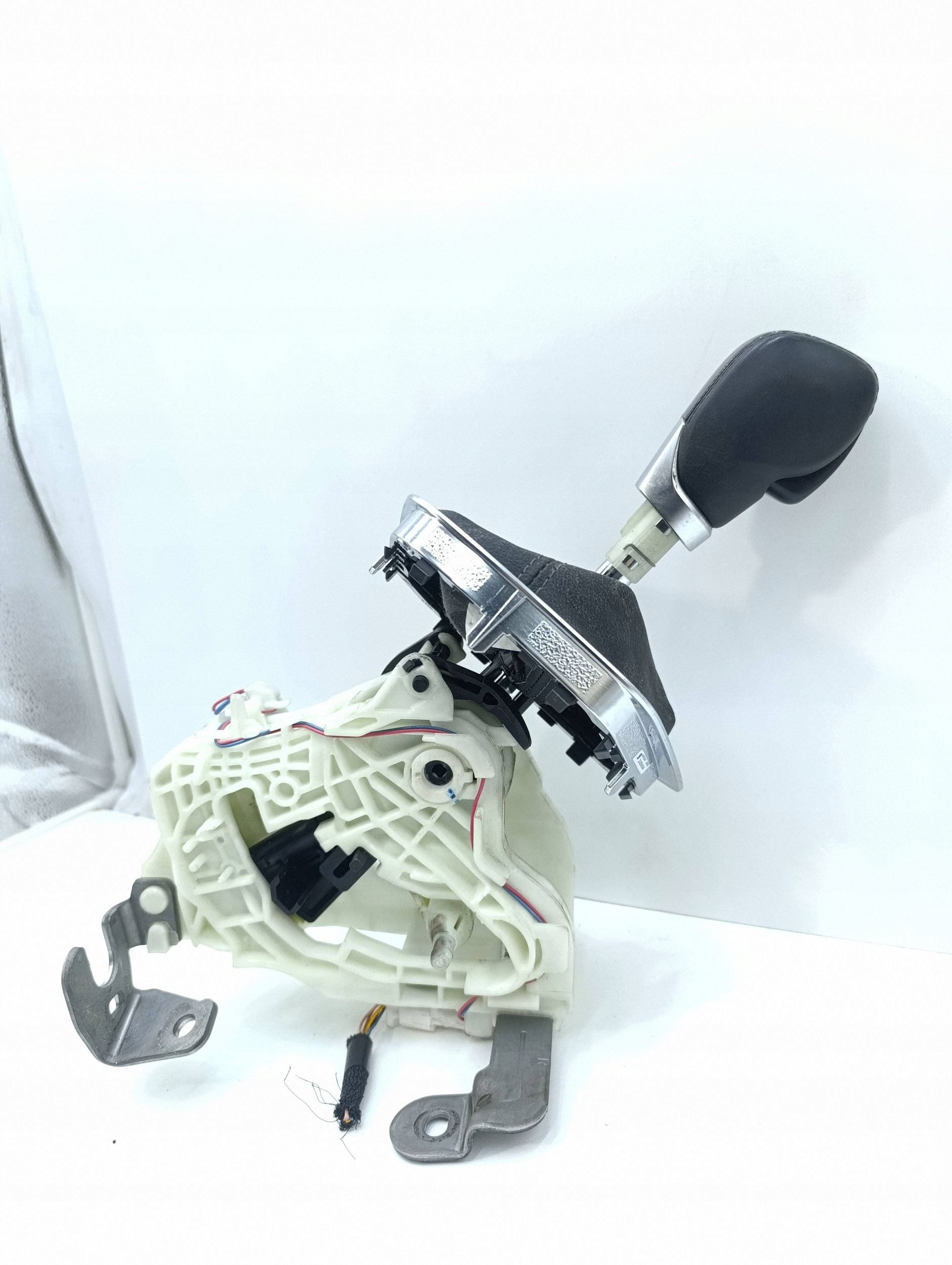 Växelspak OEM 1011069R för Traffic Vivaro Talento image 3
