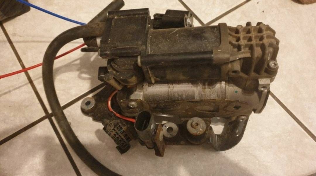 OEM 37206886721 Luftfjädring kompressor pump image 2