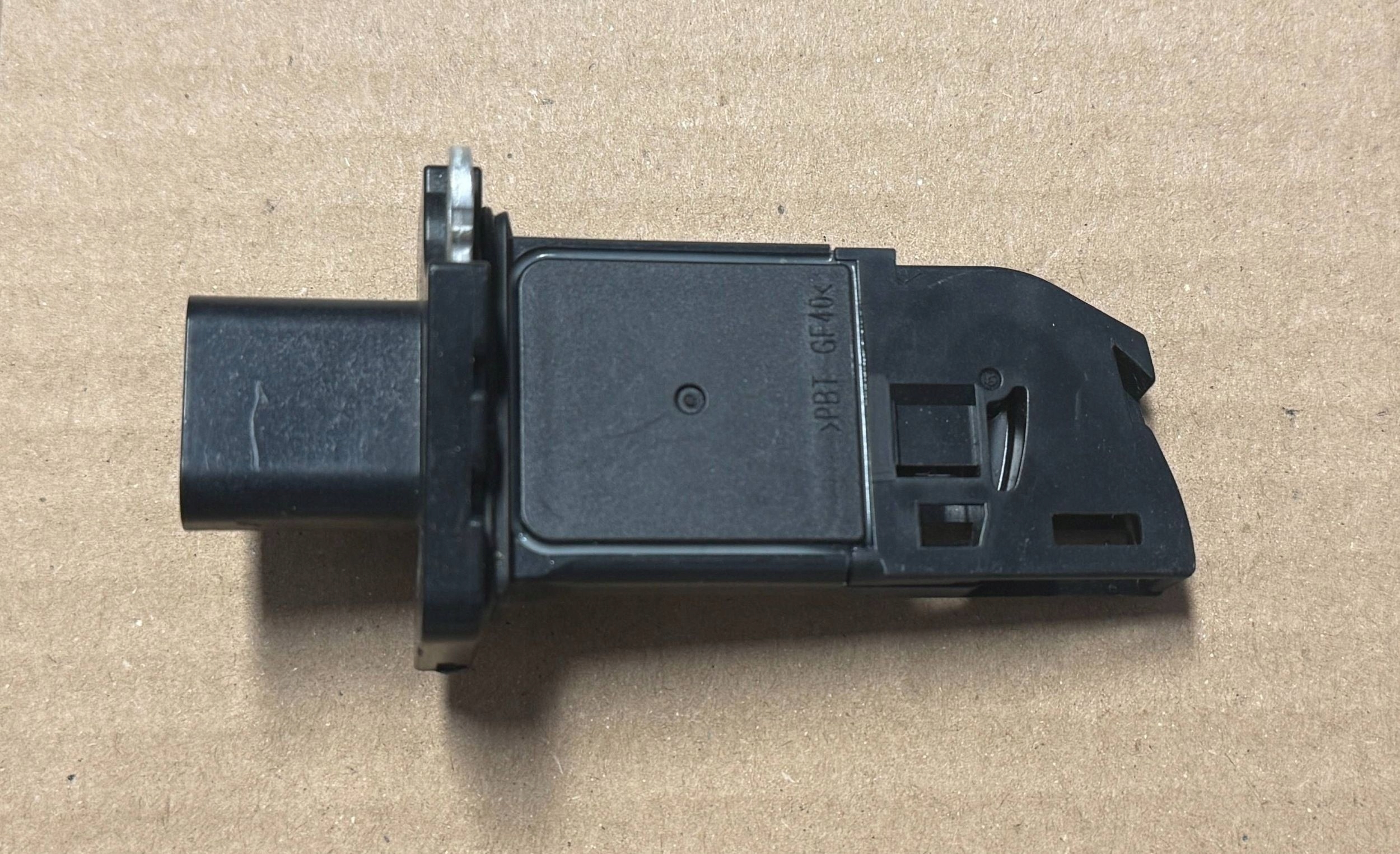 MAF-anturi Ford Focus 2017 OEM 8V2112B579AA image 3