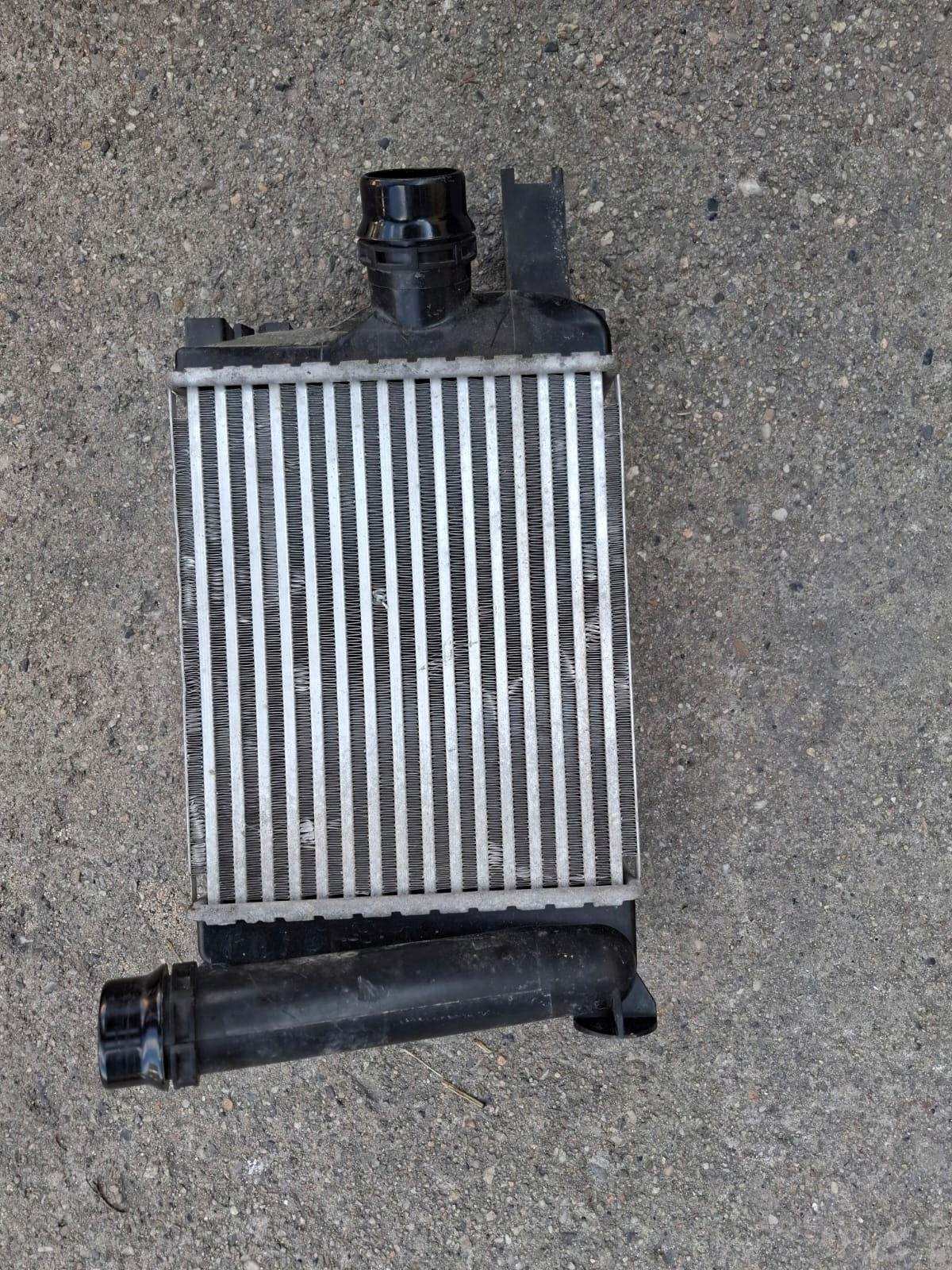 Intercooler OEM 144965154R pour Renault Dacia image 4