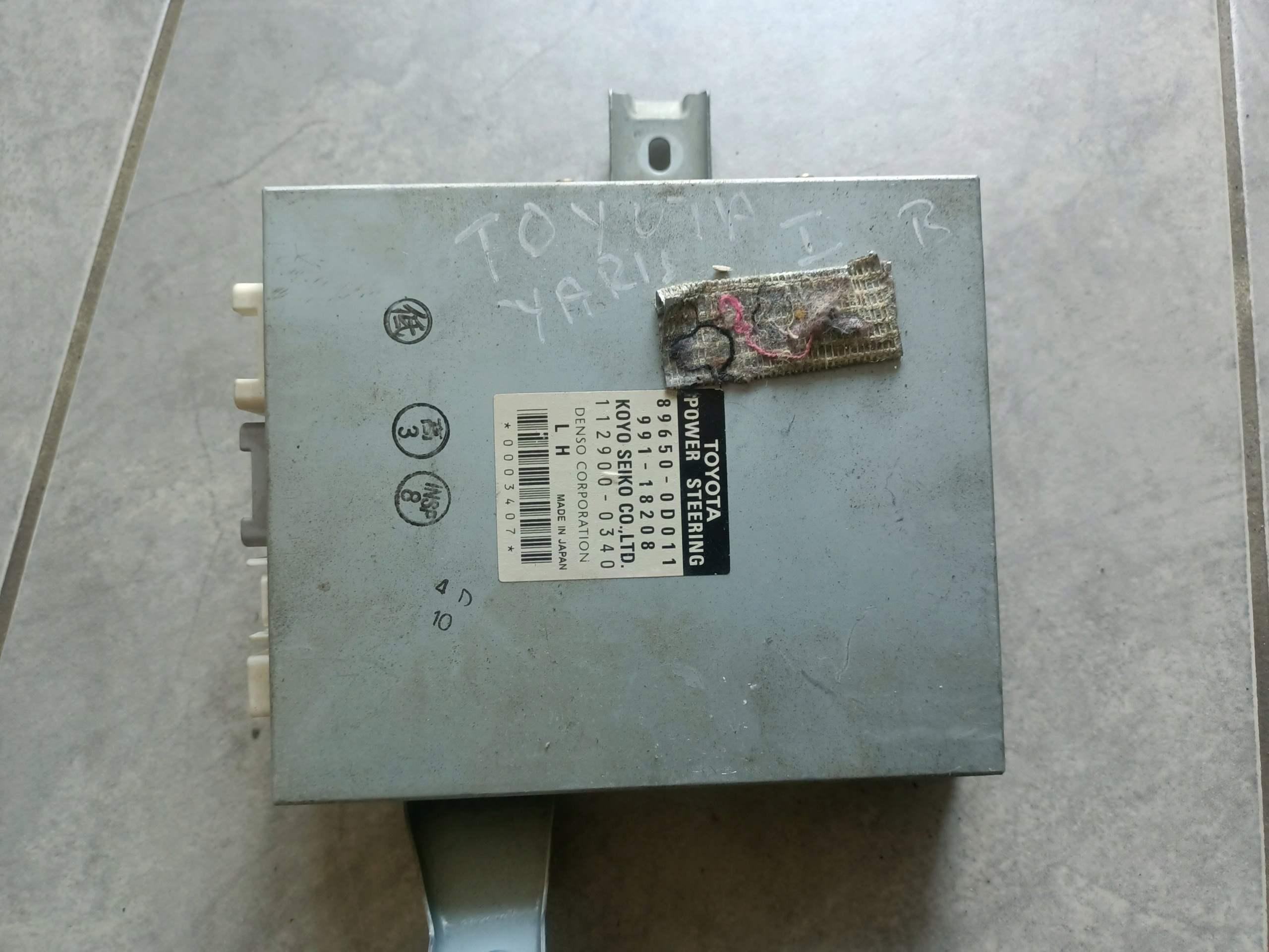 Toyota Yaris I Boîtier Direction OEM 89650-0D011