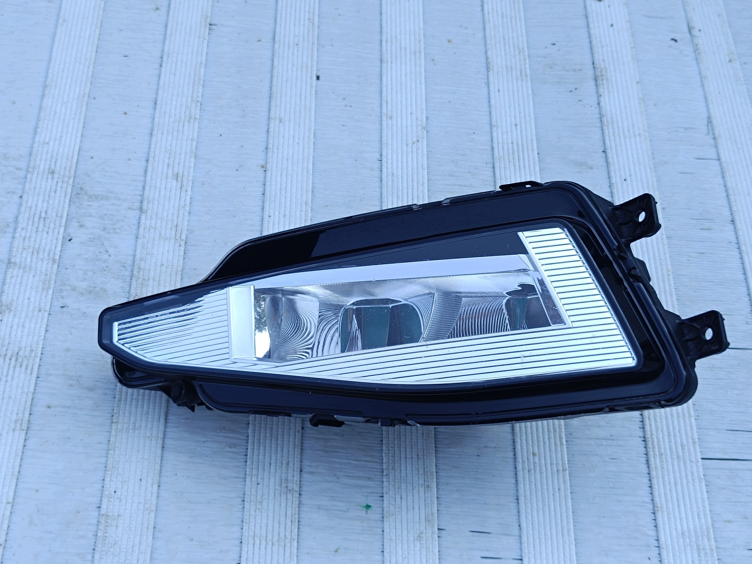 Farol Halogéneo Esquerdo Dianteiro VW Passat B8 OEM 3G0941699 image 2