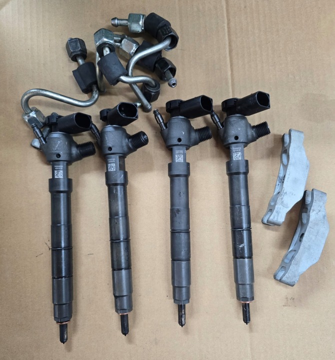 4× Suutin Volkswagen OE 04L130277BA yleismalli 4x4/maasturiin