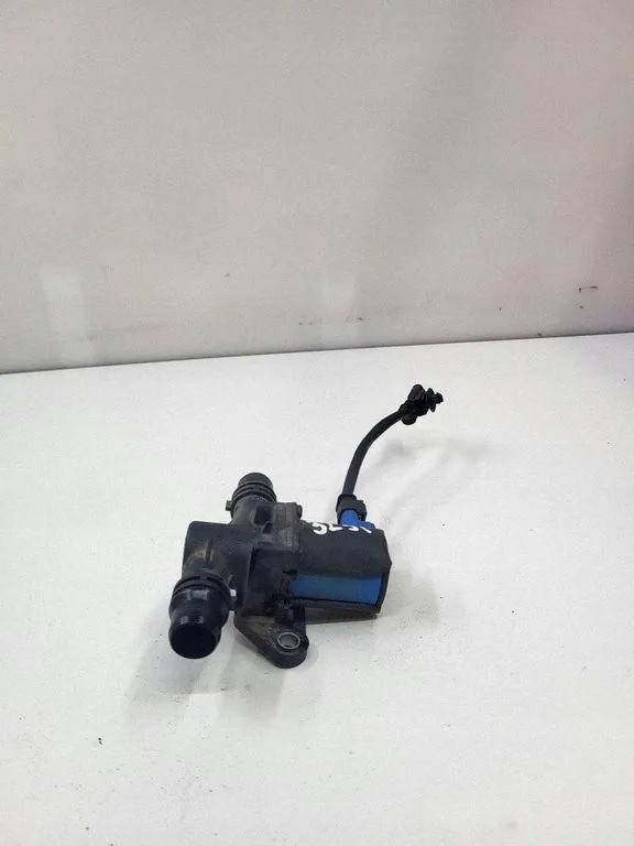 Válvula de refrigerante Peugeot 208 OEM 9839741280 image 3