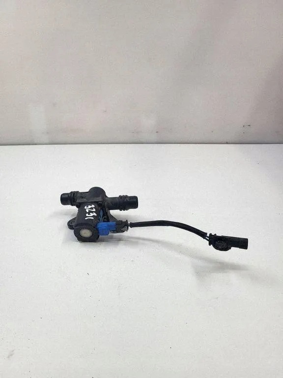 Válvula de refrigerante Peugeot 208 OEM 9839741280 image 4