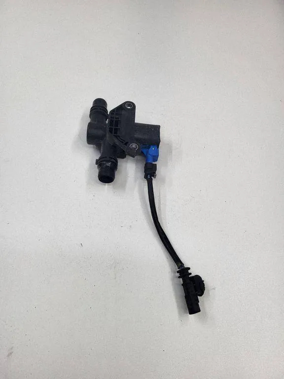 Válvula de refrigerante Peugeot 208 OEM 9839741280 image 6