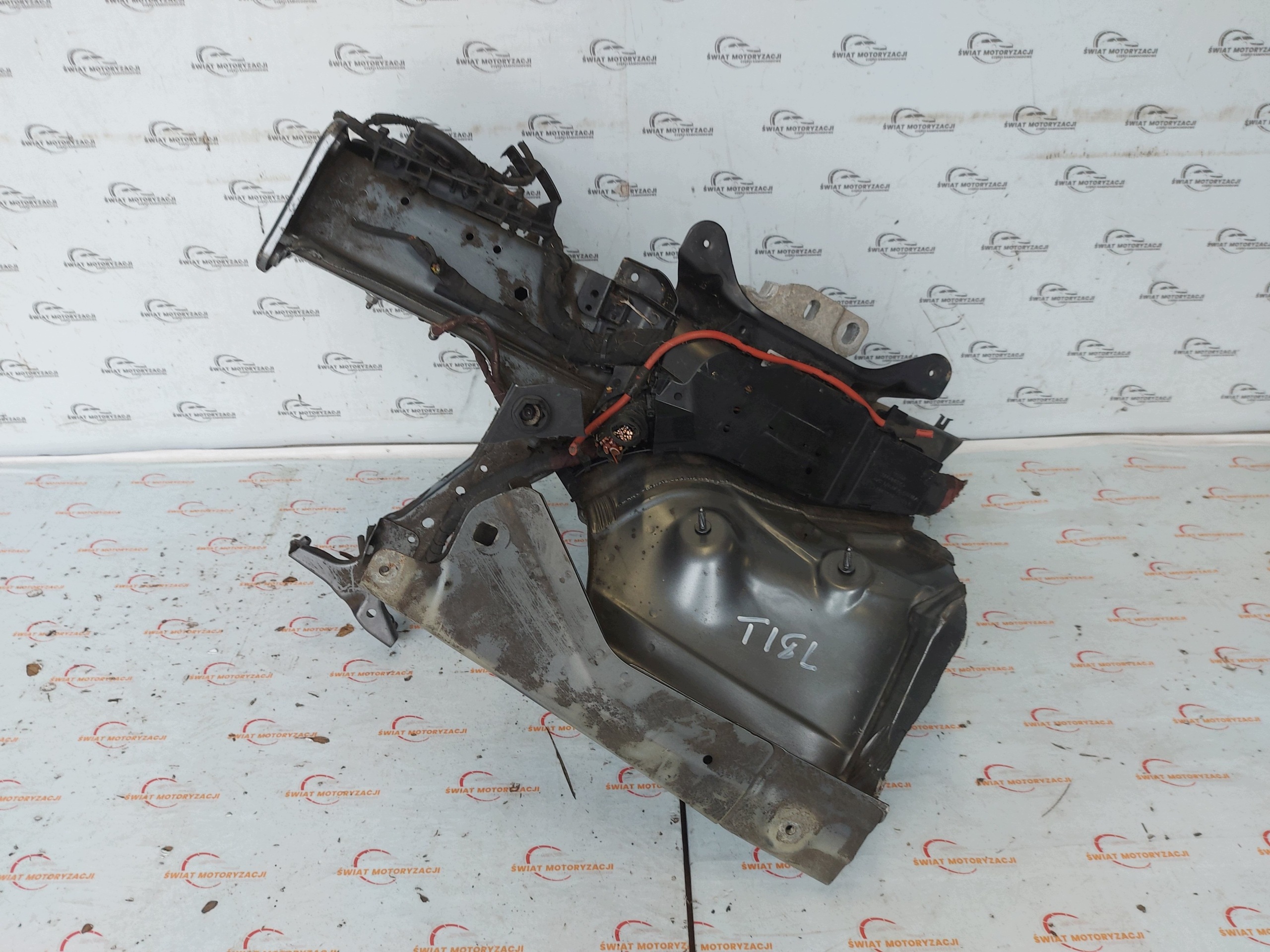 Saiote dianteiro esquerdo OEM 5Q0804181A Skoda image 7