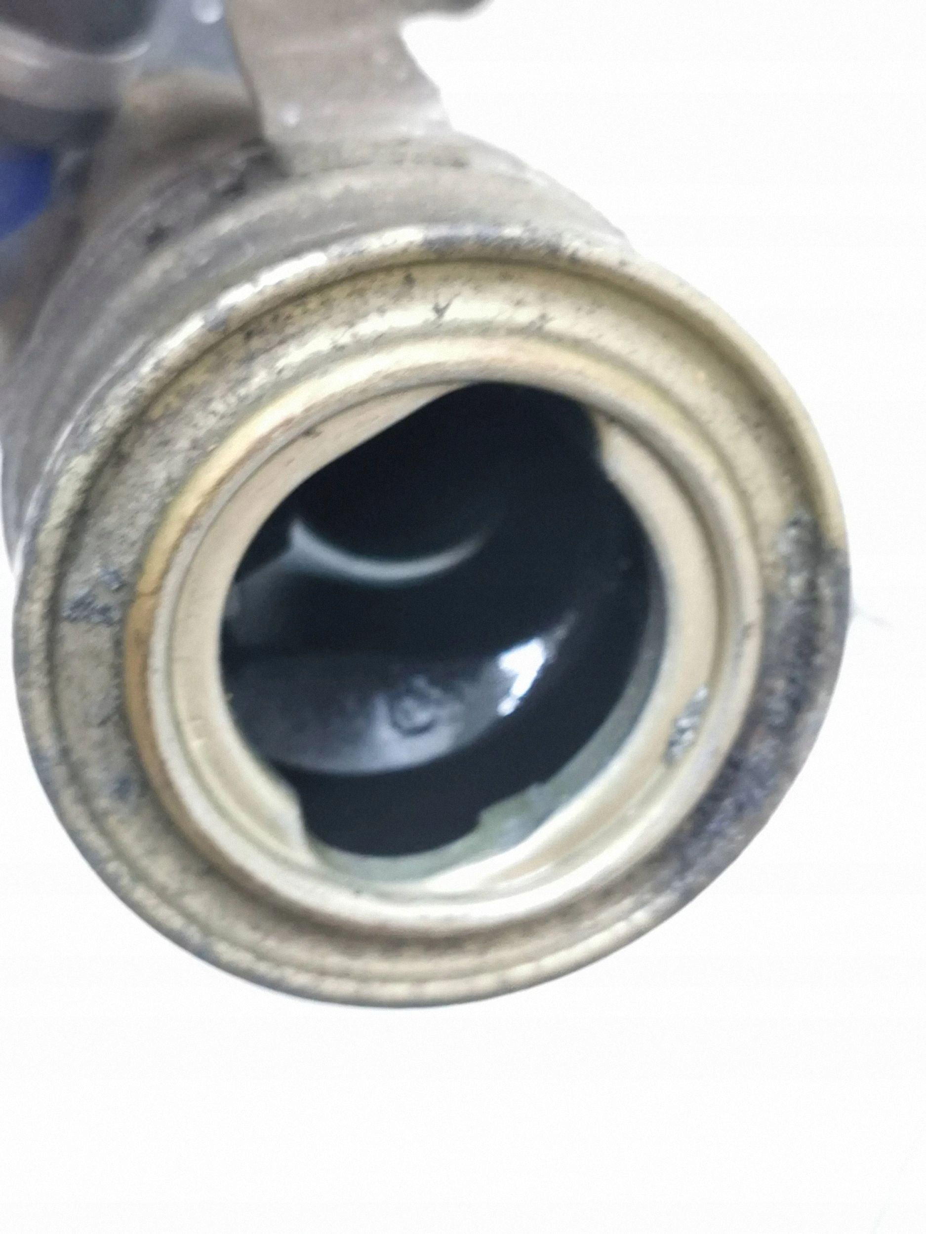 BMW X5 E53 Tankvulpijp OEM 6757772 image 3