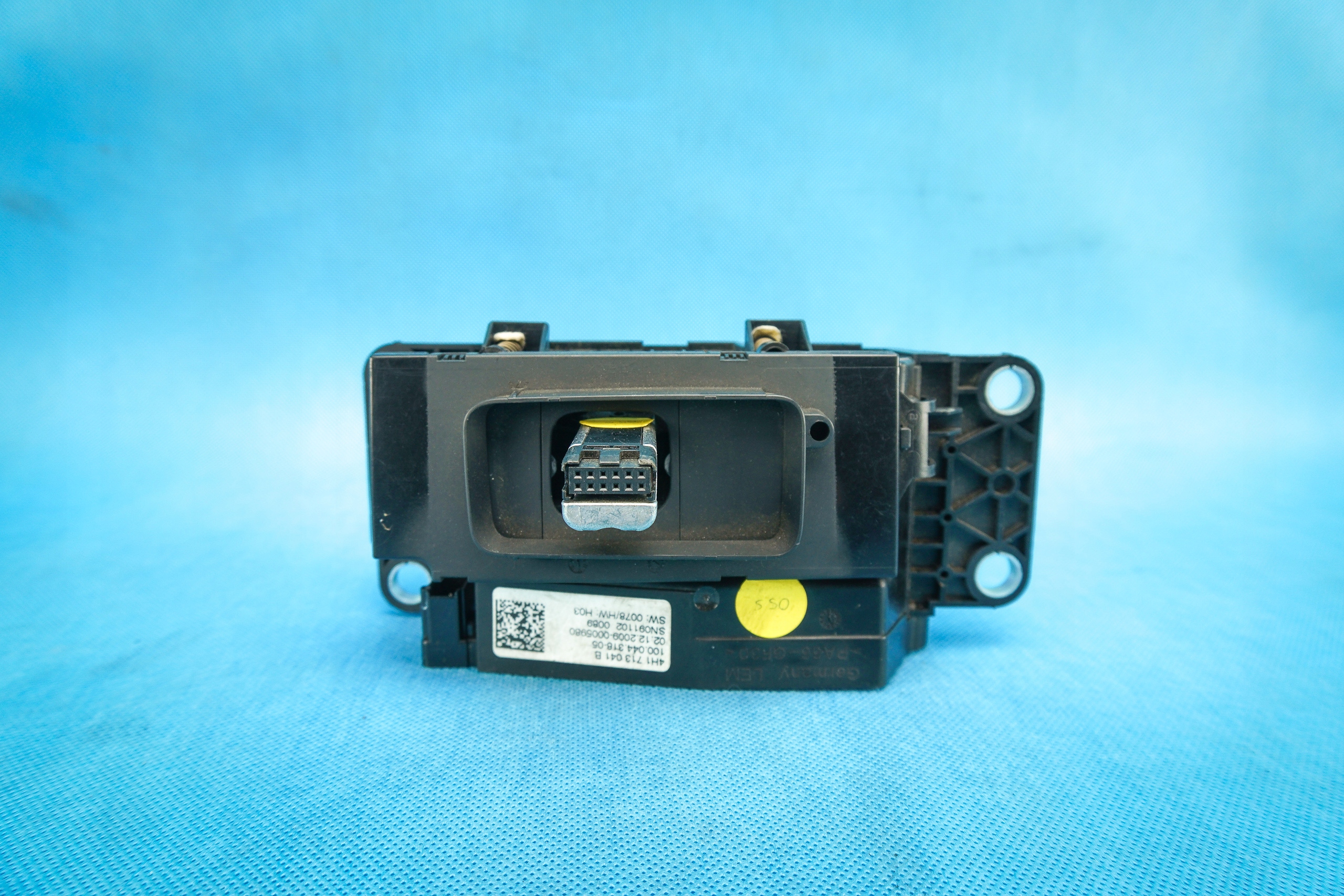 Levier de vitesses Audi A8 S8 D4 OEM 4H1927731A - Occasion image 4
