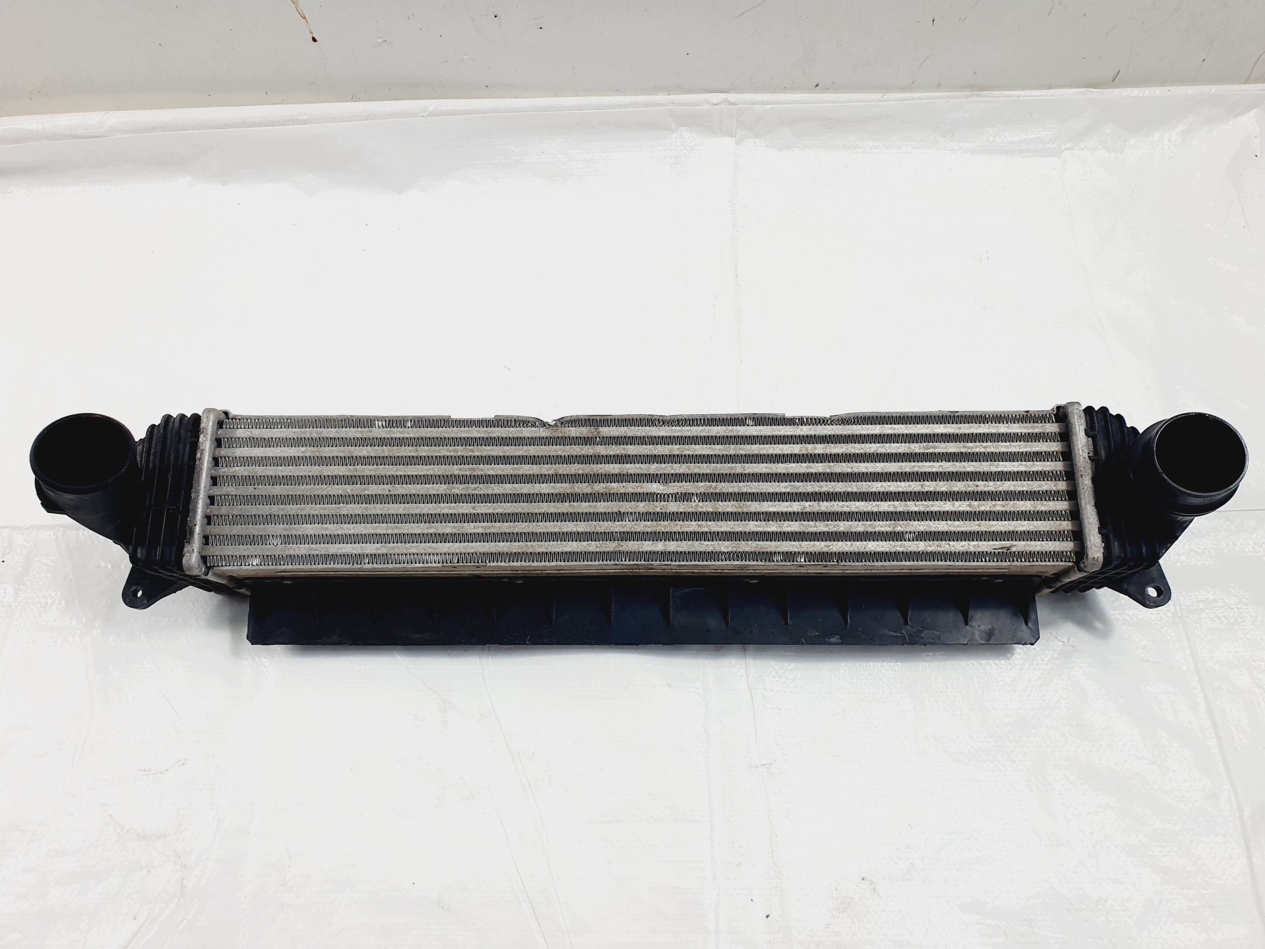Intercooler Hyundai Kona OEM 28270-07630 Usado image 2