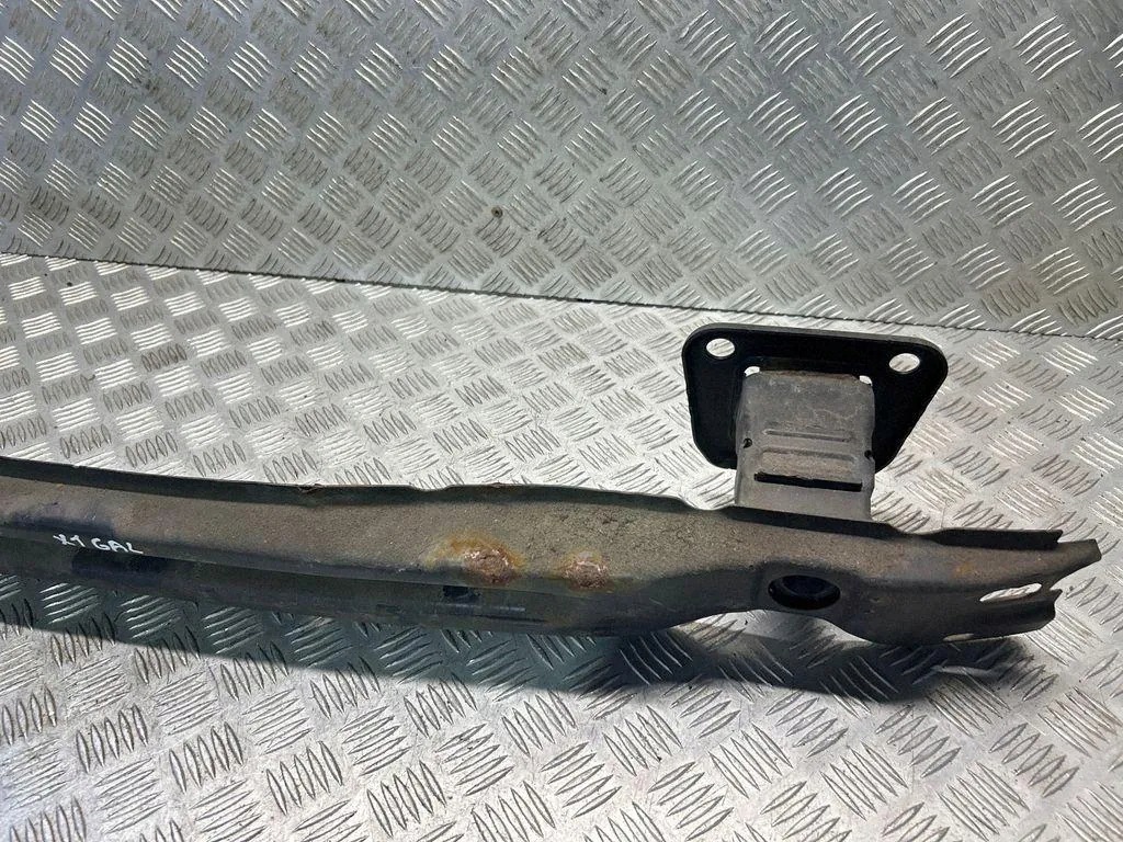 BMW X1 E84 LCI bakstötskåpsförstärkning OEM 2990162 image 5