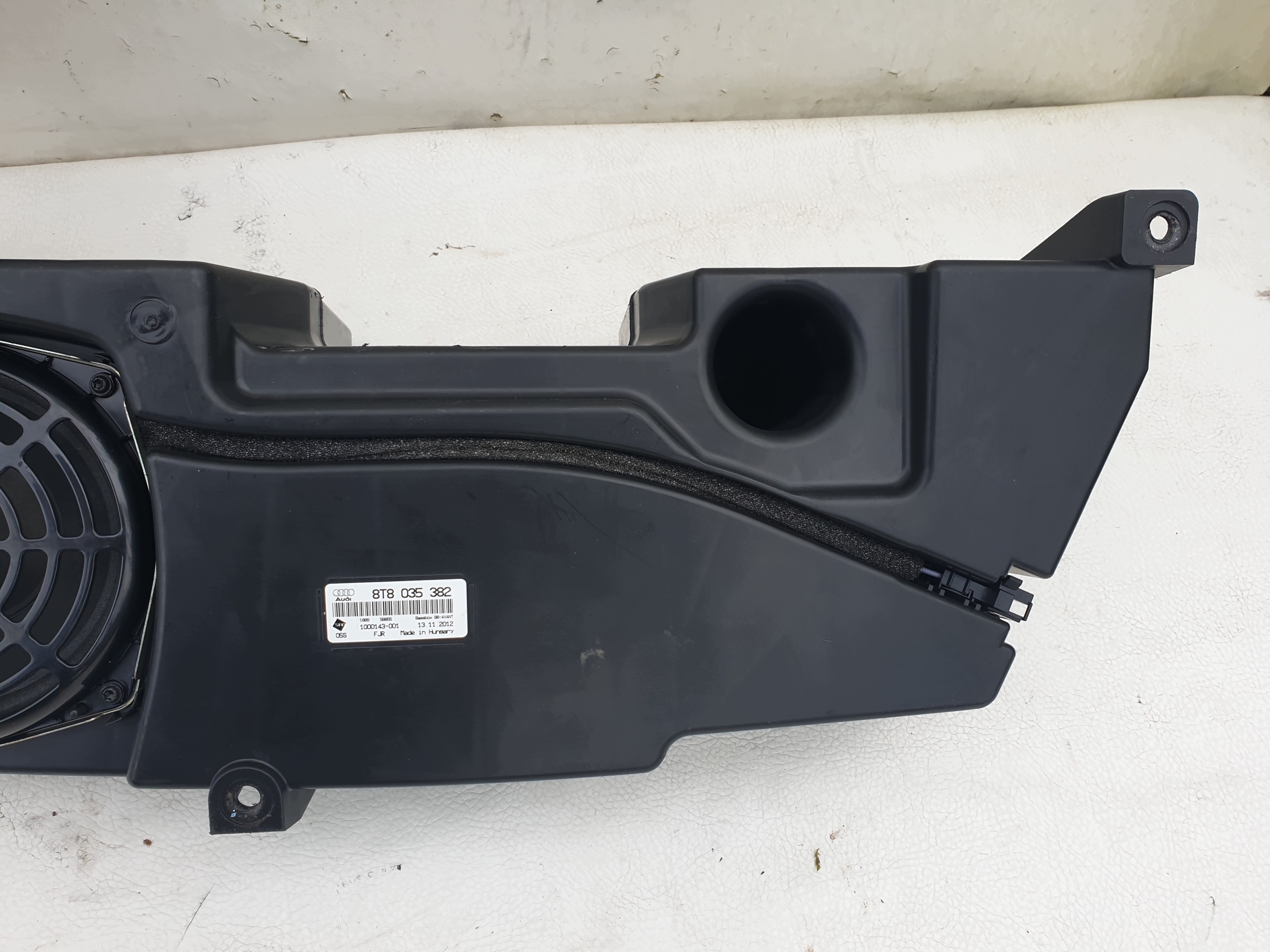 Audi A4 B8 Subwoofer-luidspreker OEM 8T8035382 image 3