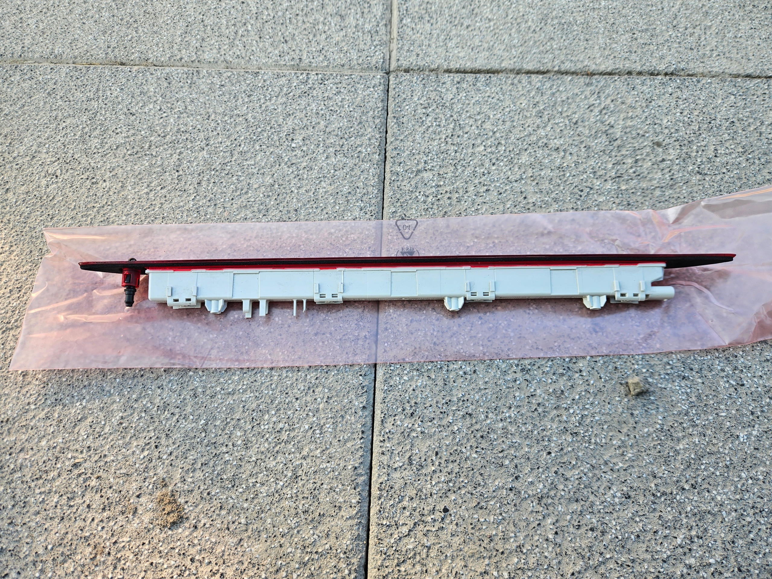 Troisième feu stop Mercedes-Benz OEM A4479060800 image 3