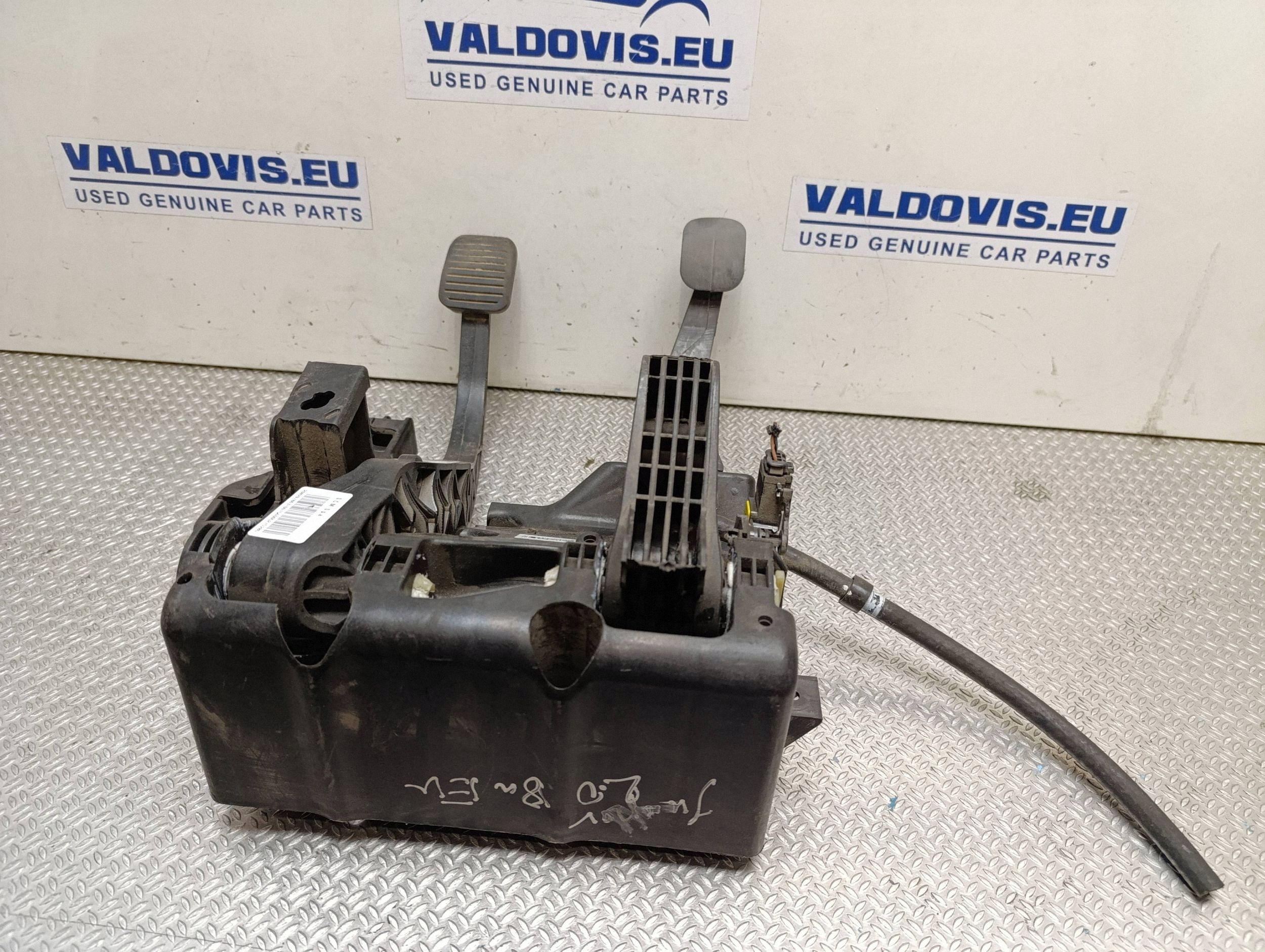 OEM 25863700 Koriaosa Citroen Jumperille image 4